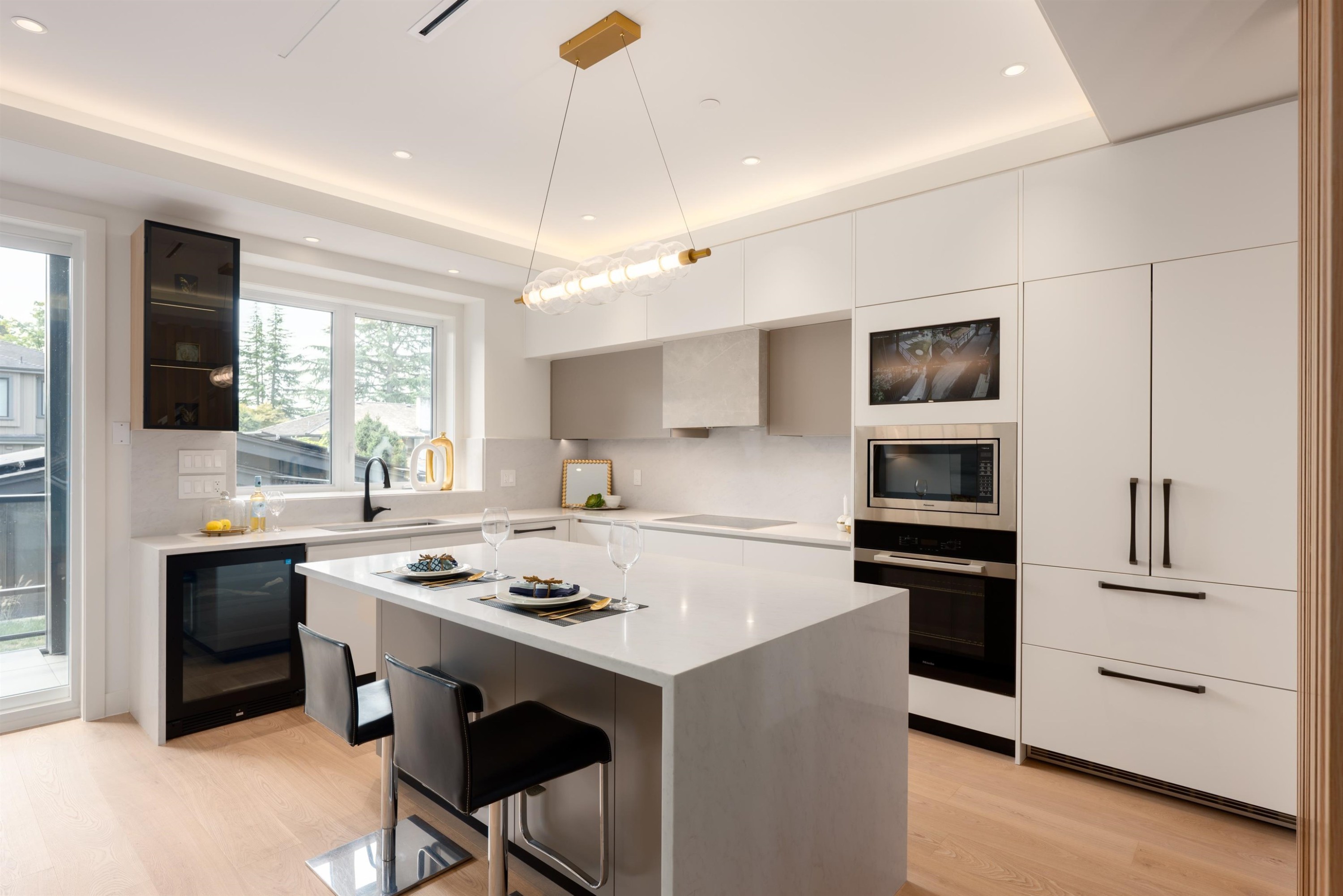 2020 Nanton Avenue, West Vancouver, BC