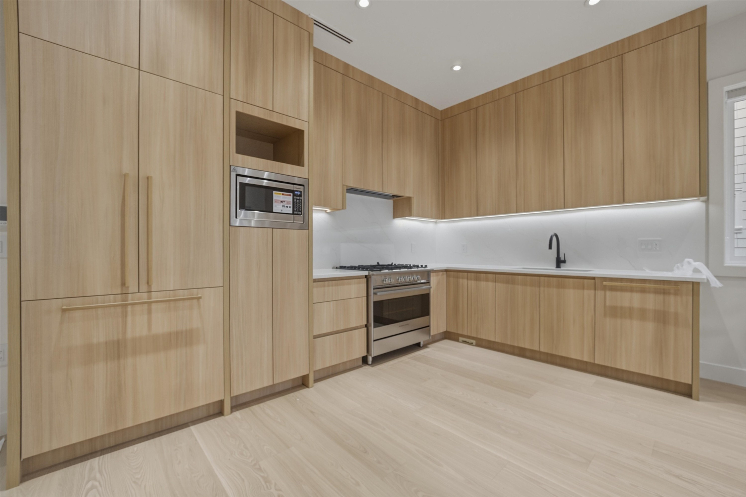 3118 42Nd Avenue W, Vancouver, BC