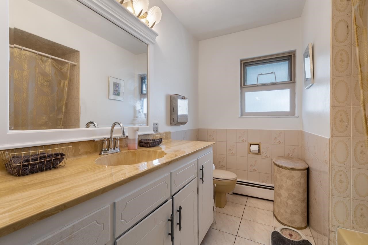 2472 12Th Avenue E, Vancouver, BC