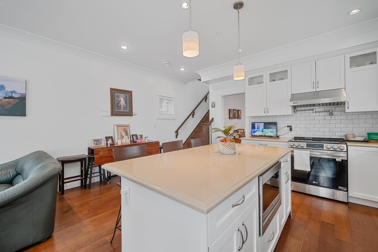 3288 32Nd Avenue W, Vancouver, BC