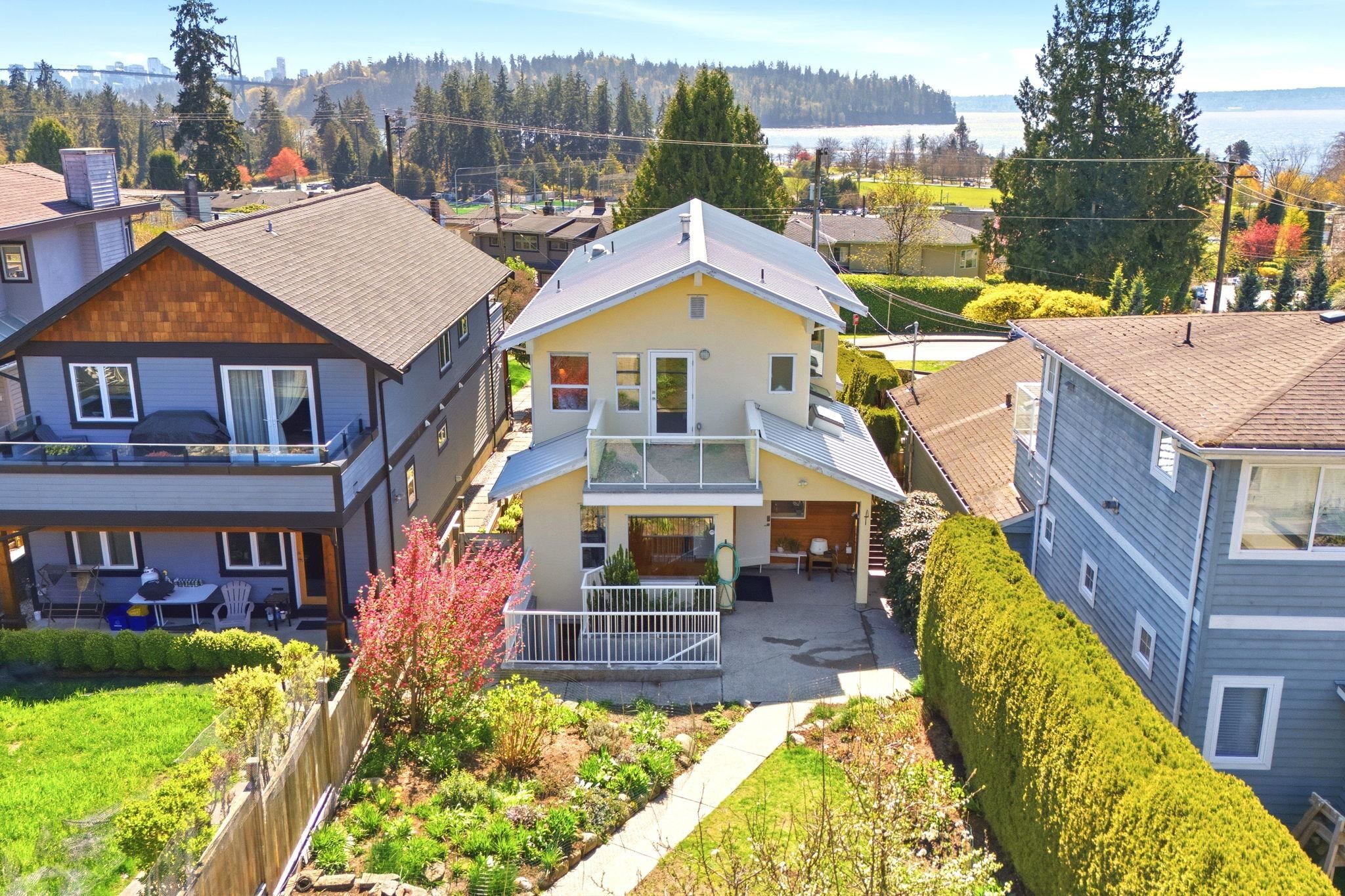 1181 Keith Road, West Vancouver, BC