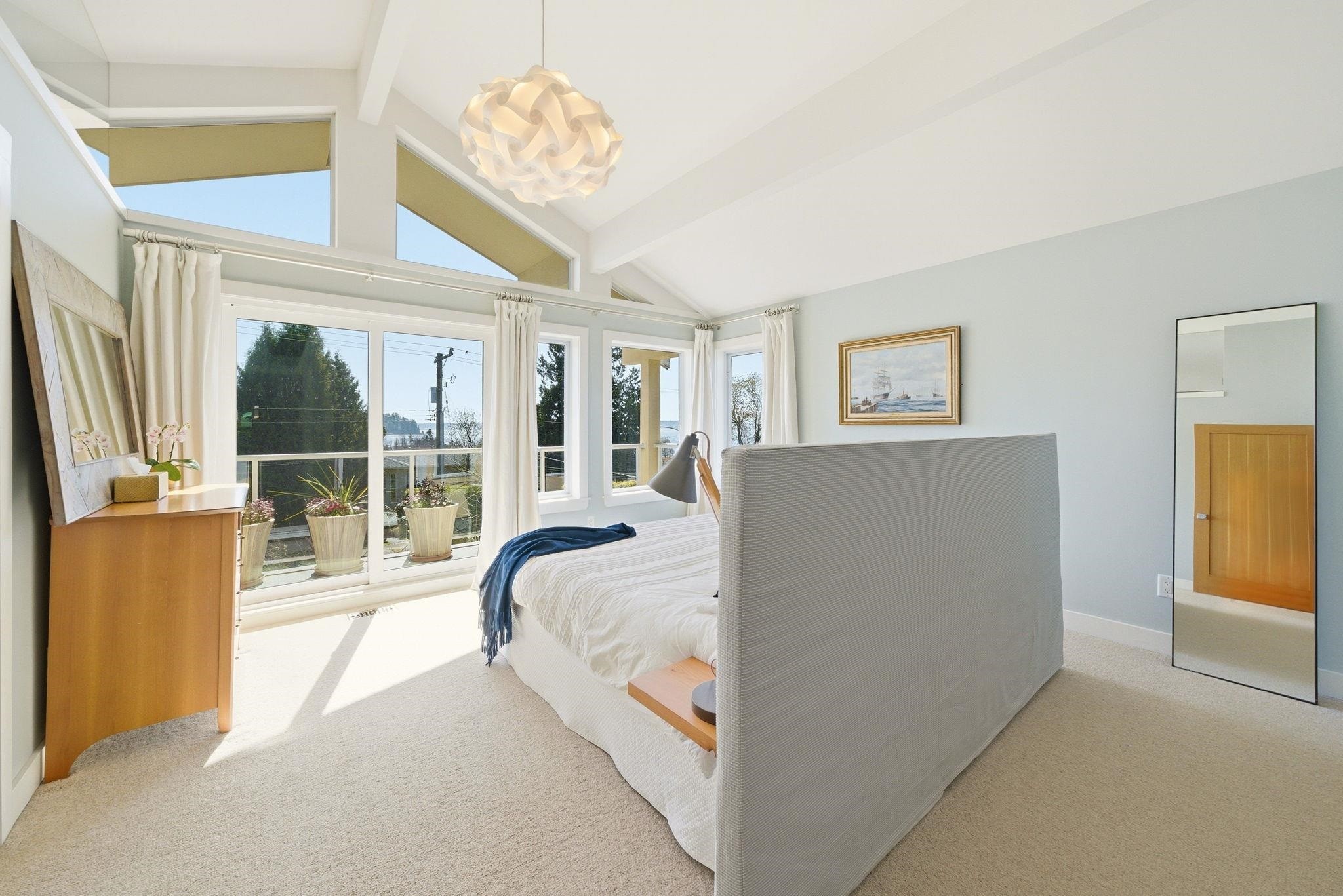 1181 Keith Road, West Vancouver, BC