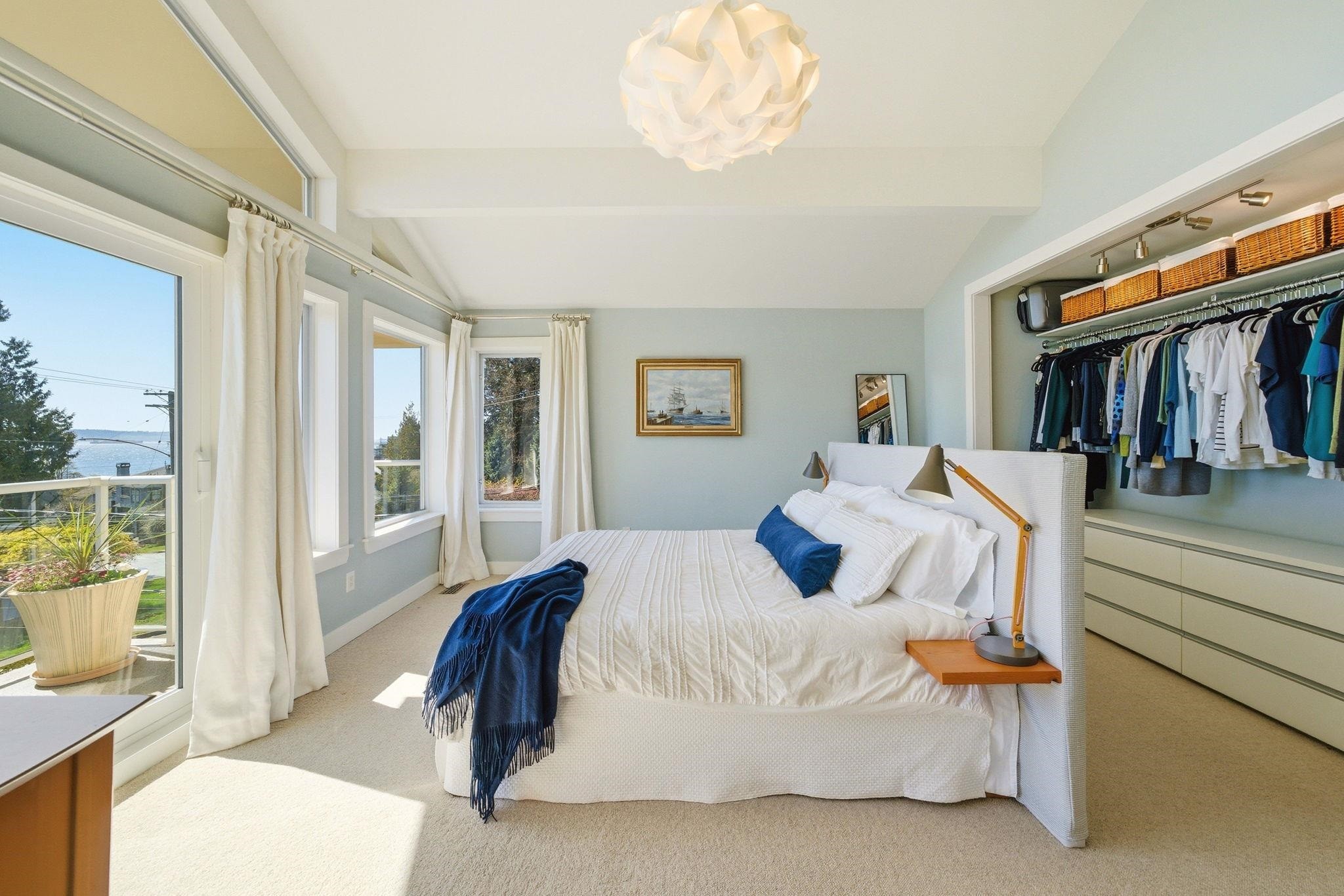 1181 Keith Road, West Vancouver, BC