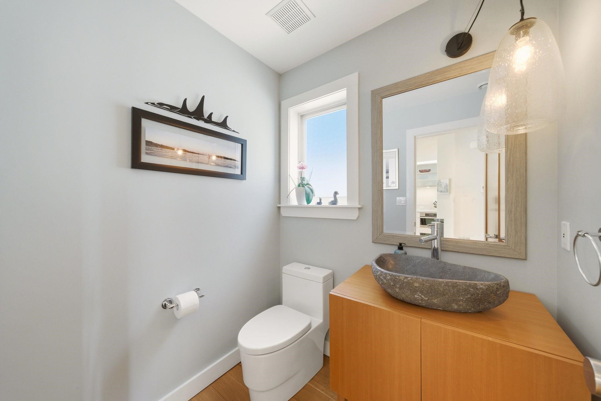 1181 Keith Road, West Vancouver, BC