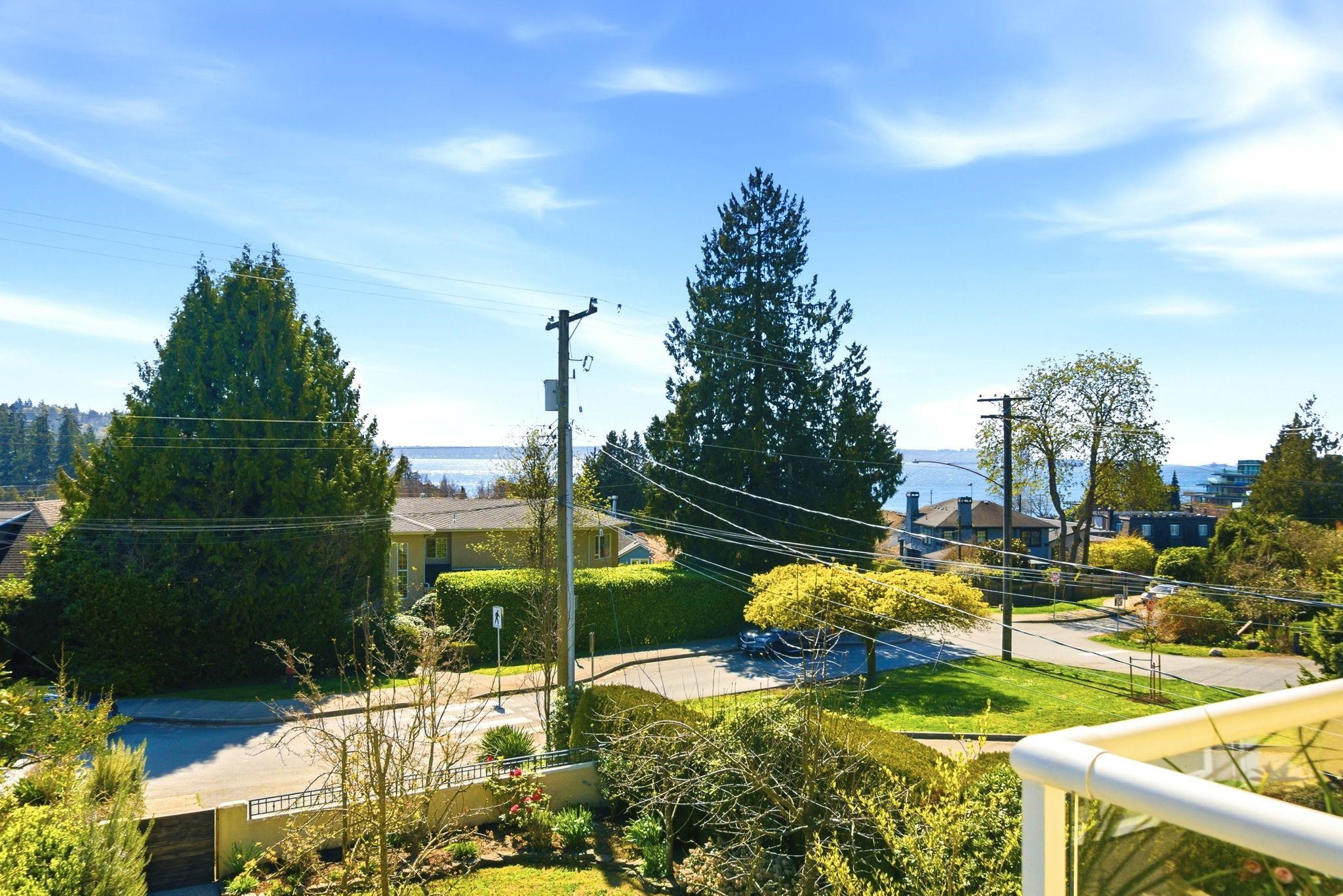 1181 Keith Road, West Vancouver, BC