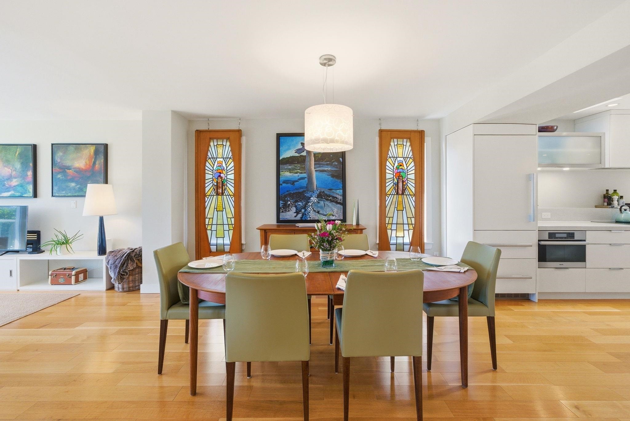 1181 Keith Road, West Vancouver, BC