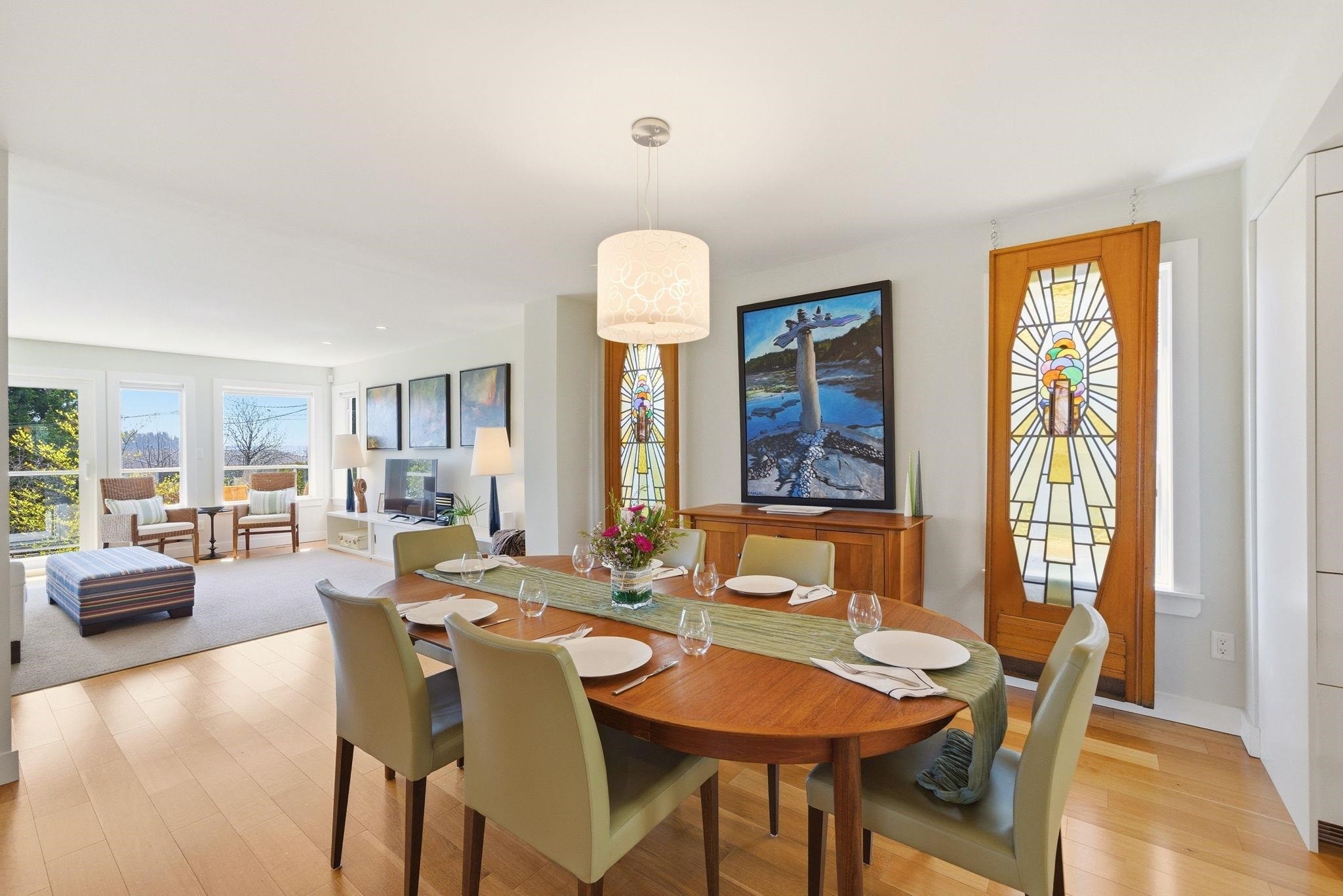 1181 Keith Road, West Vancouver, BC