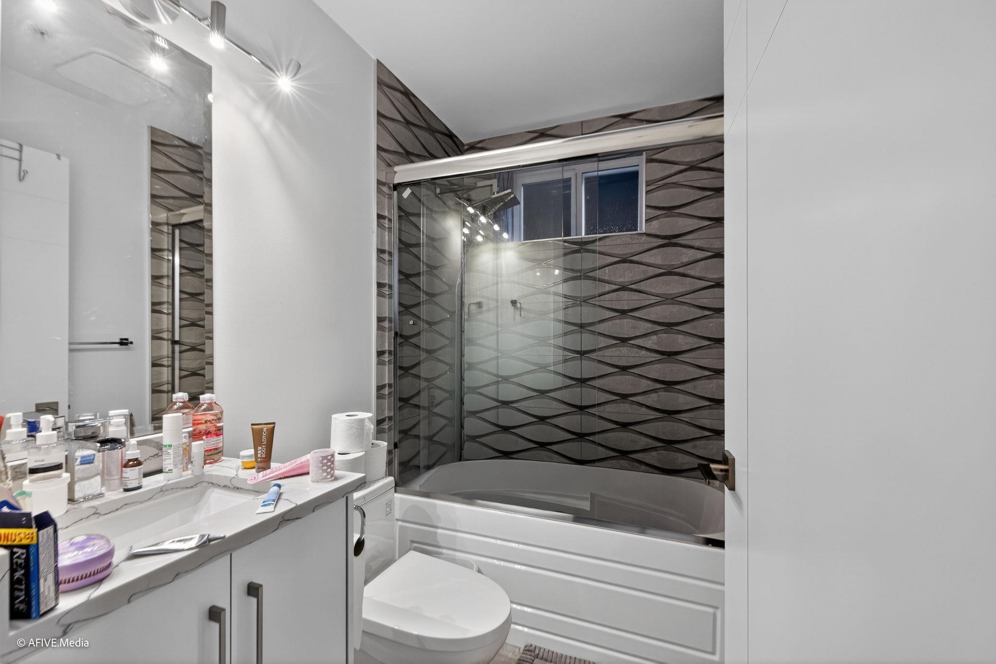 1052 50Th Avenue E, Vancouver, BC