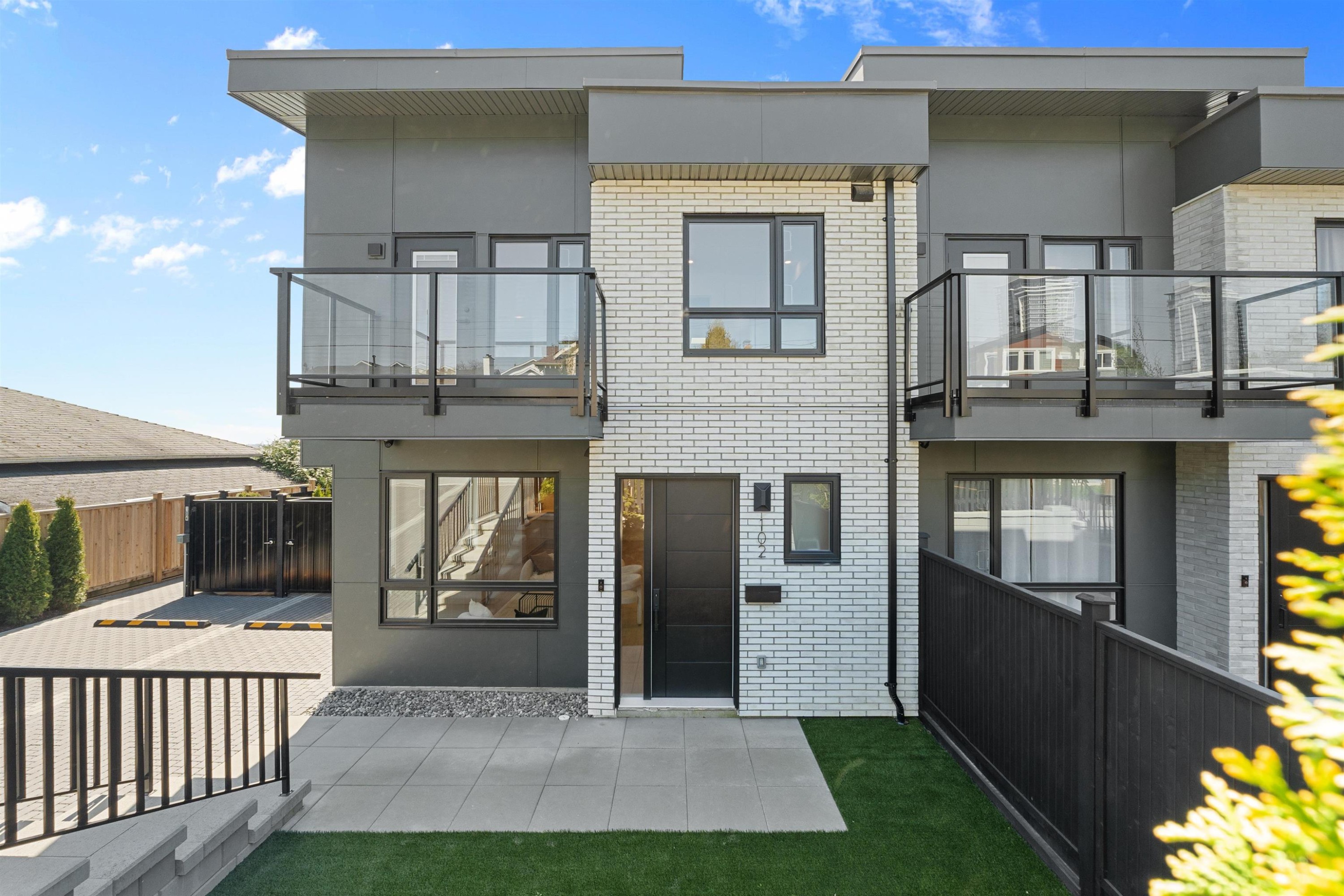 102-1132 Madore Avenue, Coquitlam, BC