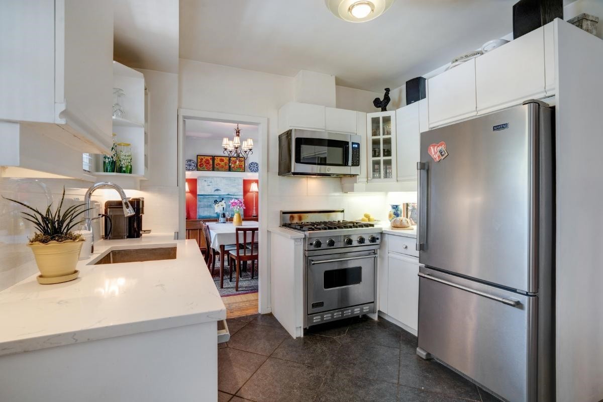 3771 31St Avenue W, Vancouver, BC