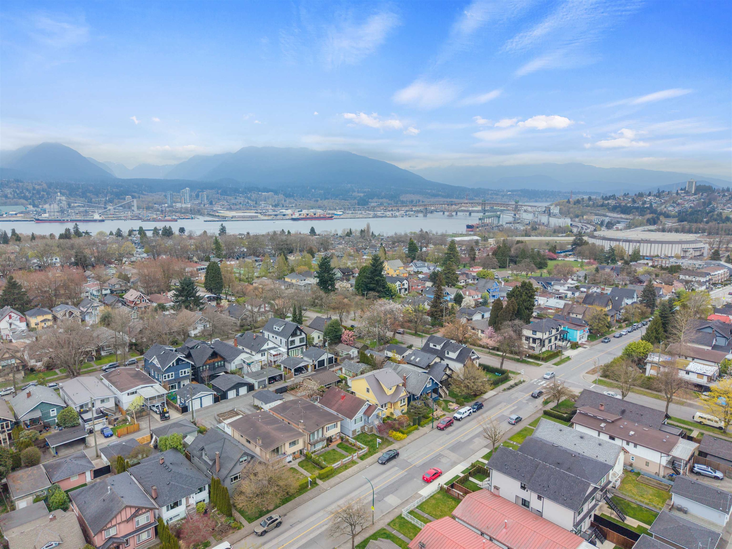 2663 Dundas Street, Vancouver, BC