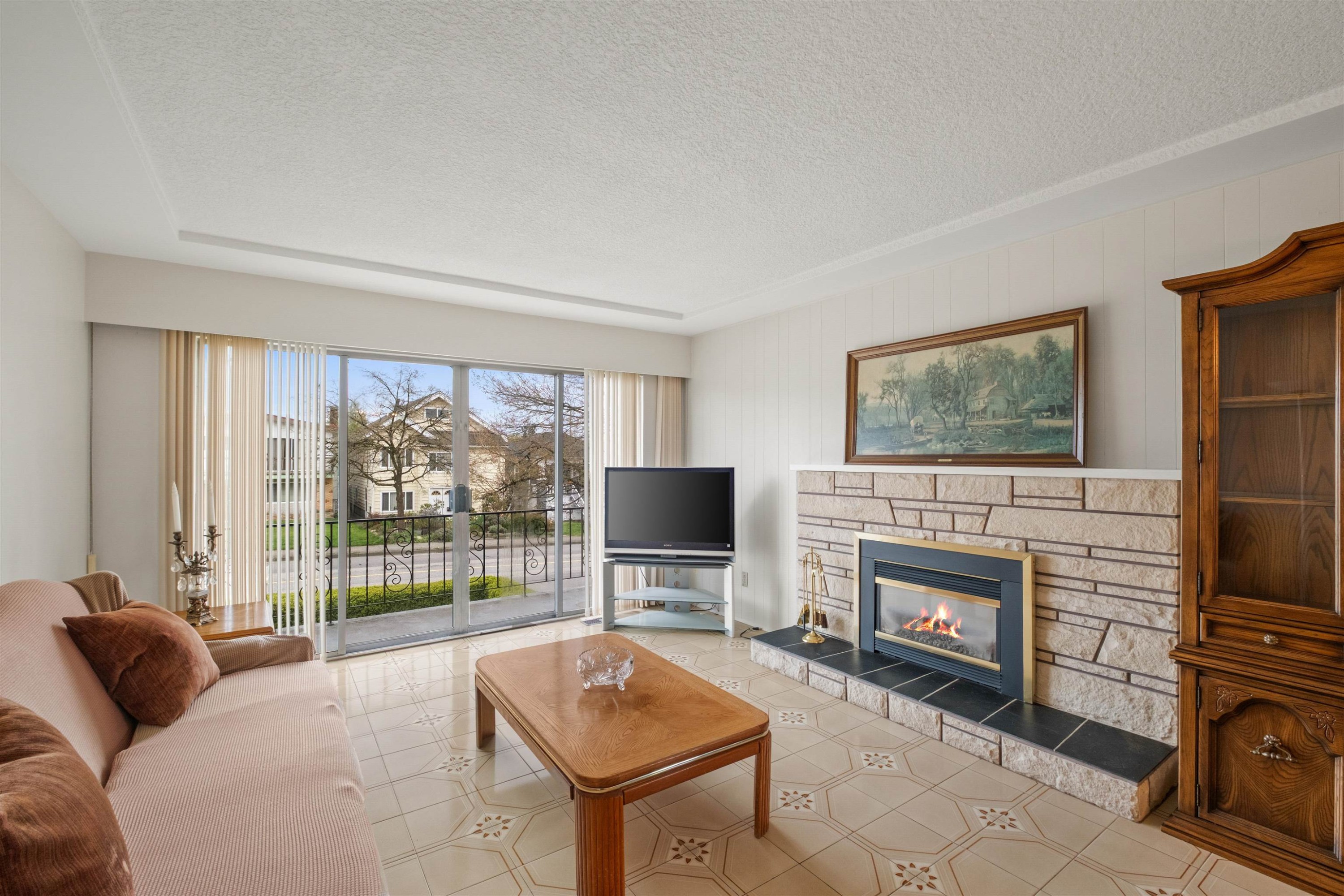 2663 Dundas Street, Vancouver, BC