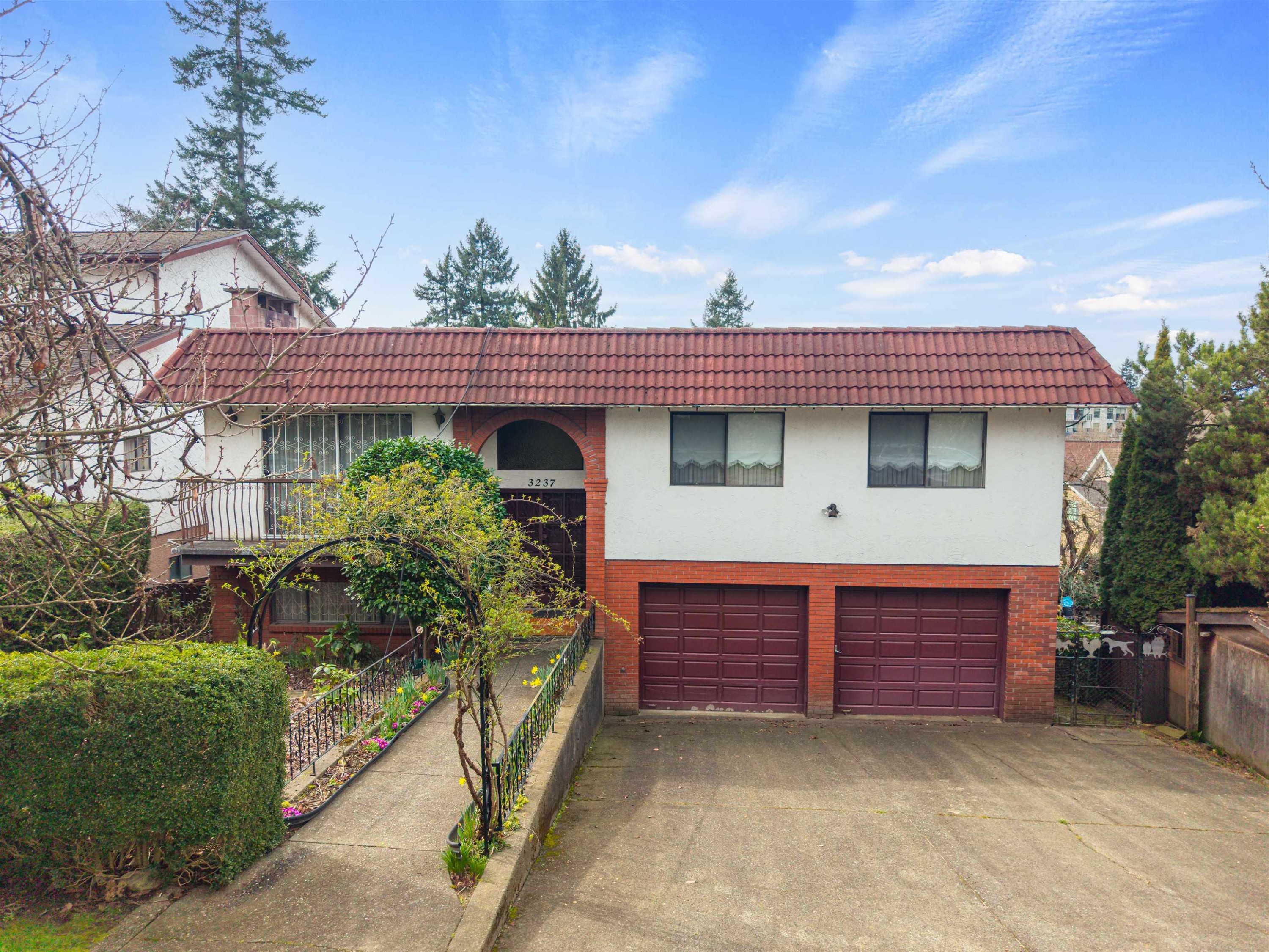 3237 Dumfries Street, Vancouver, BC