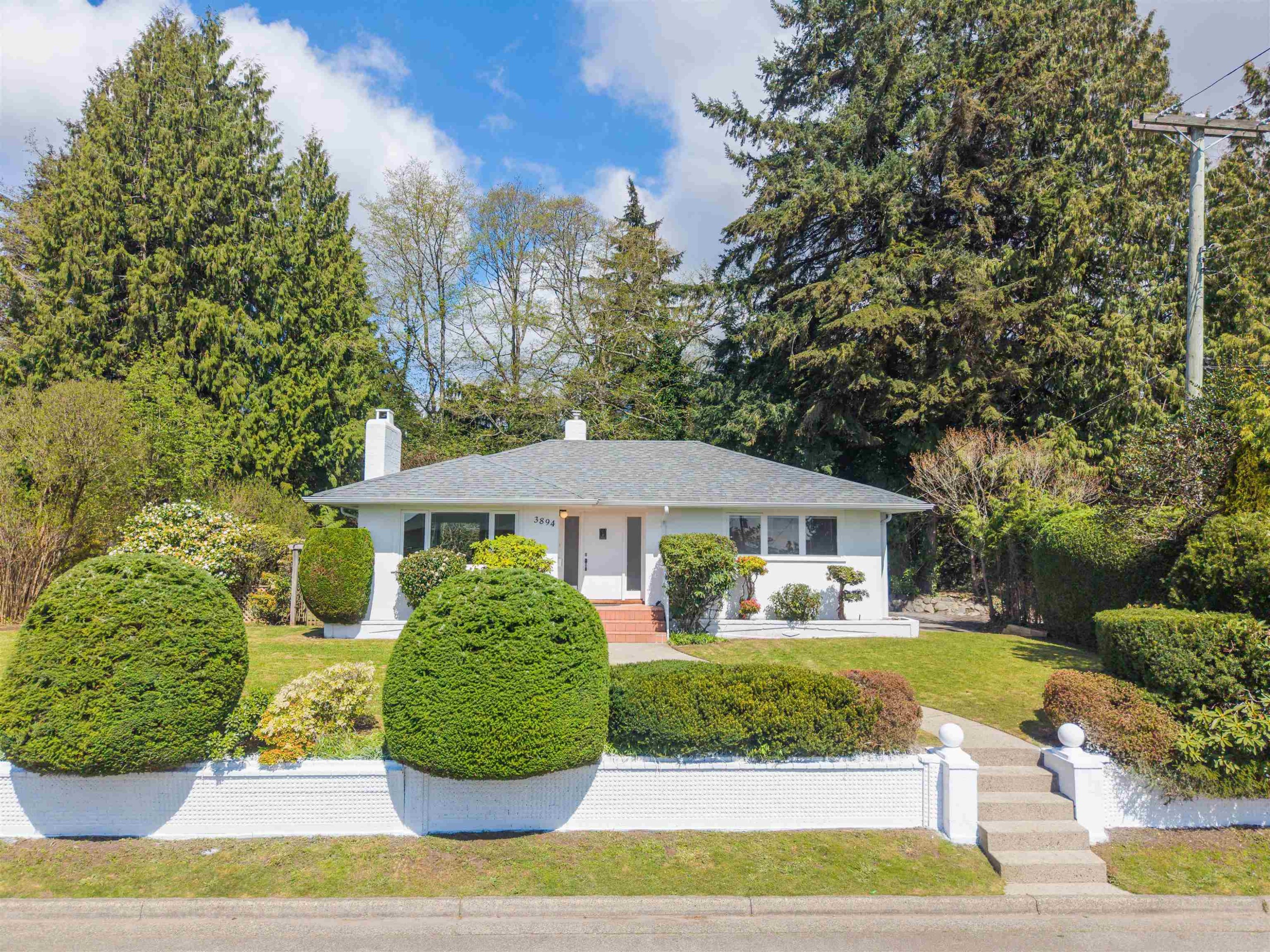 3894 Sunnycrest Drive, North Vancouver, BC