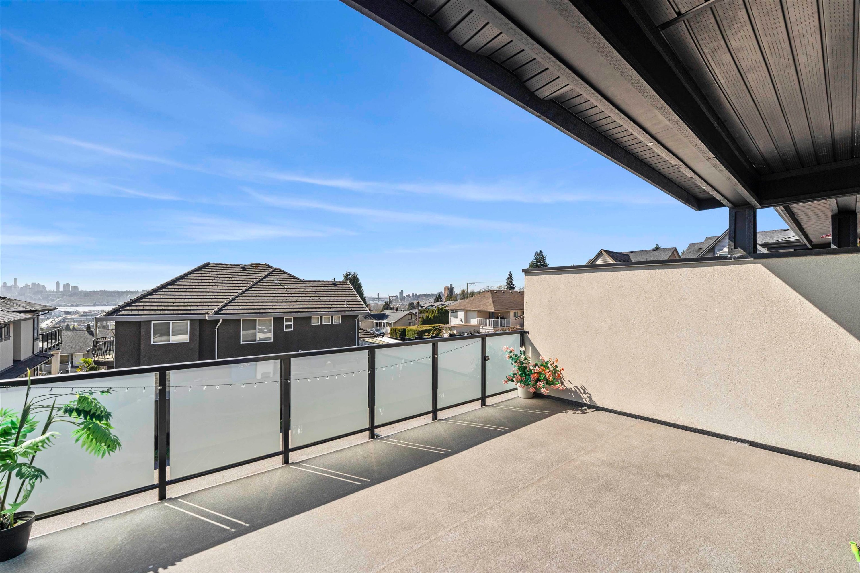 1038 Stewart Avenue, Coquitlam, BC