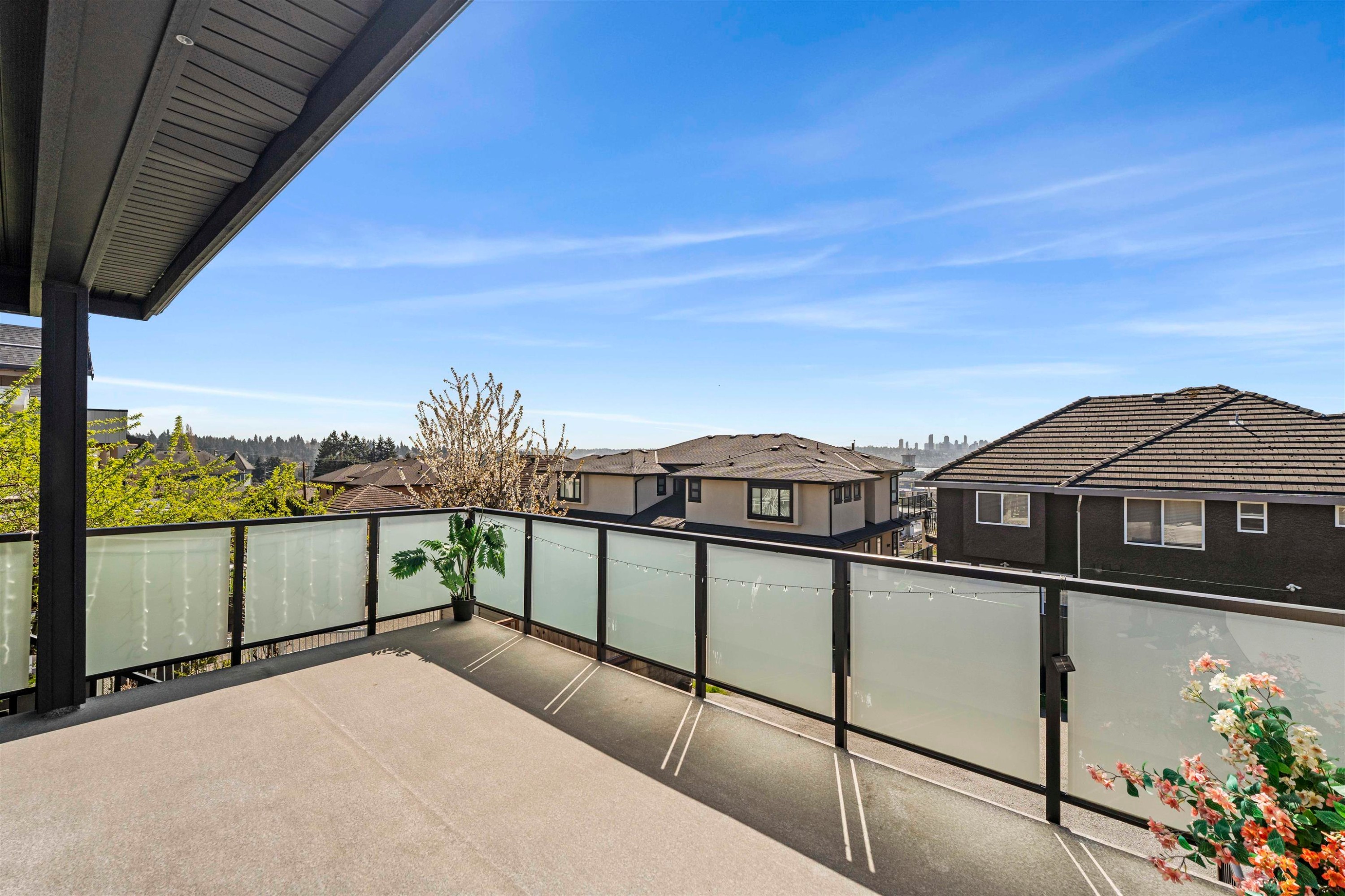 1038 Stewart Avenue, Coquitlam, BC