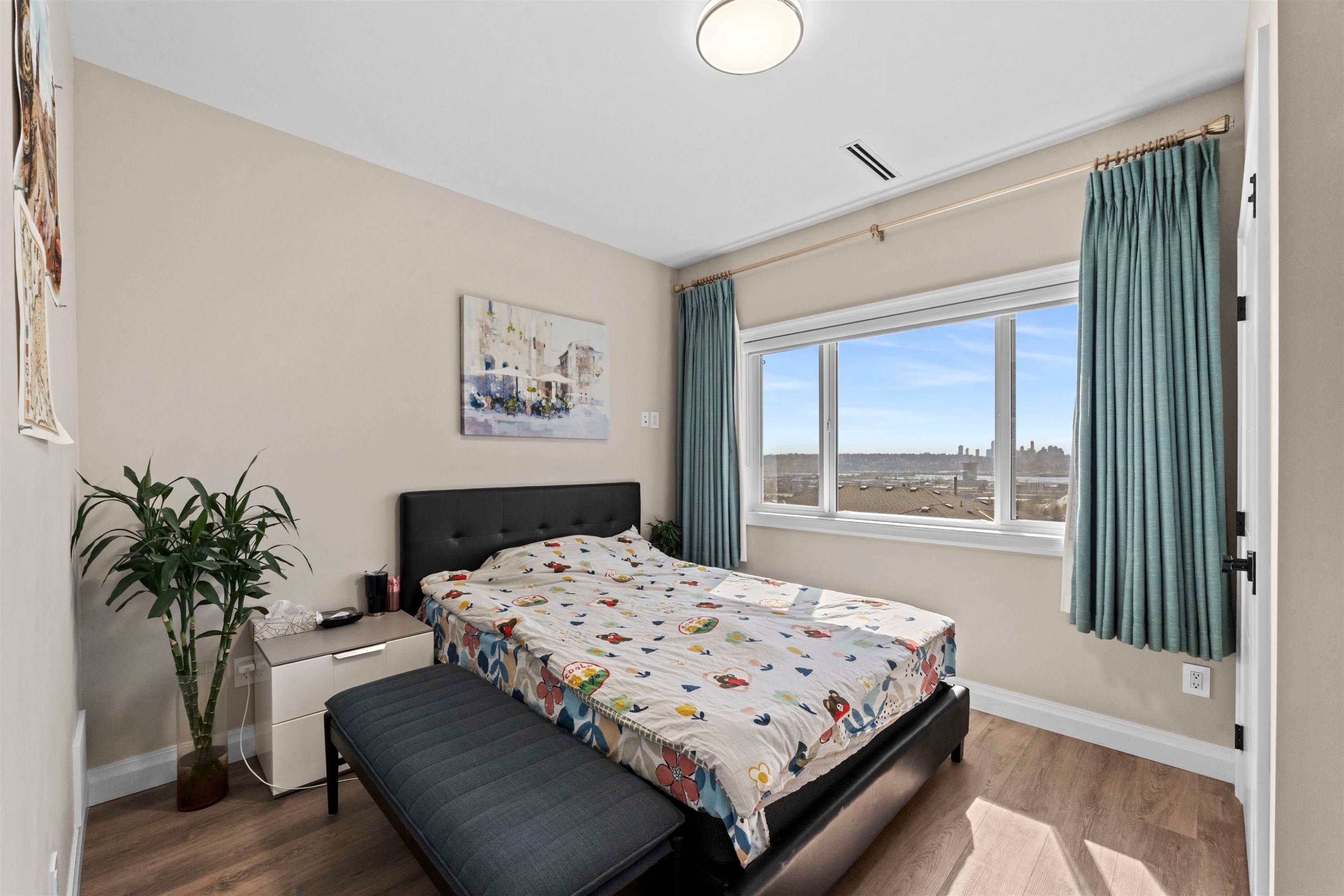 1038 Stewart Avenue, Coquitlam, BC