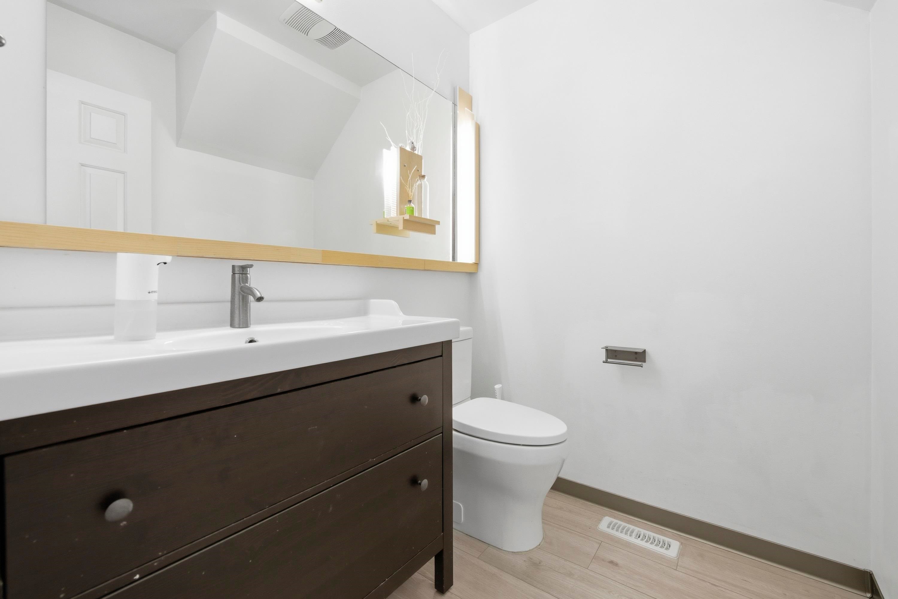 11320 No. 1 Road, Richmond, BC