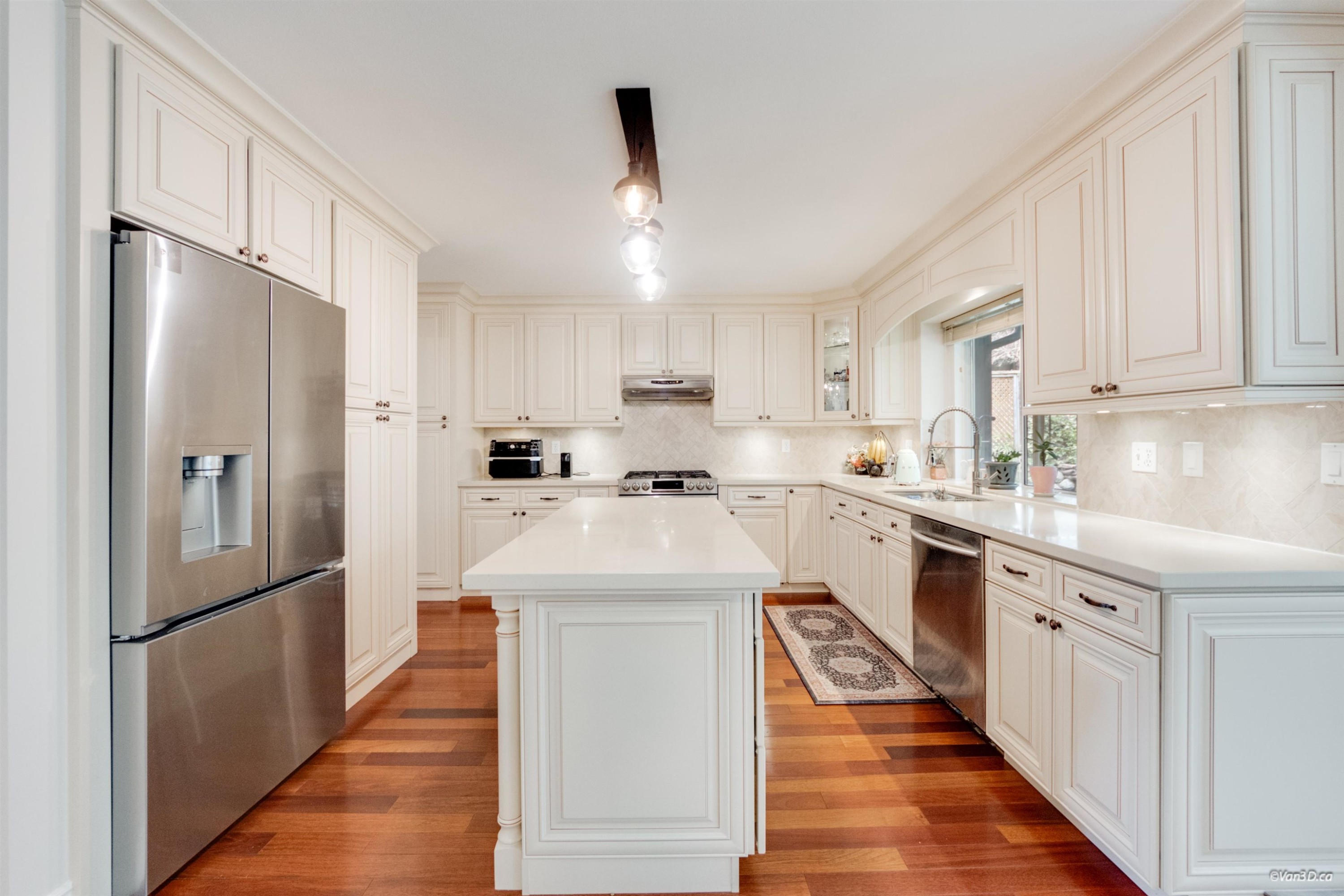 128 Parkside Drive, Port Moody, BC