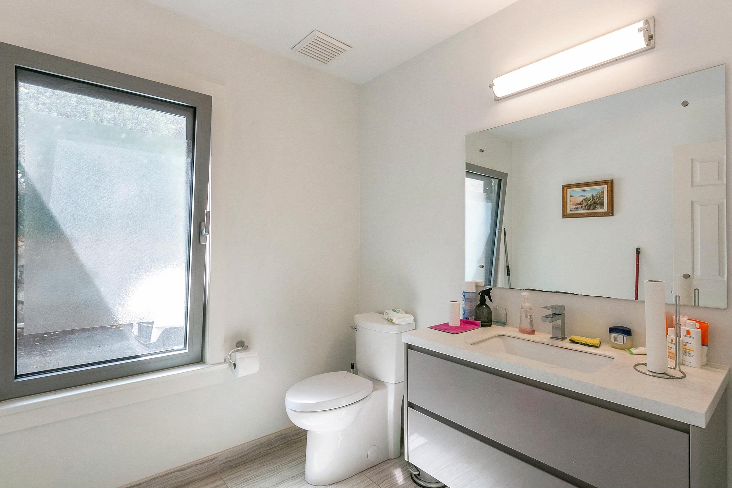 5479 Keith Road, West Vancouver, BC