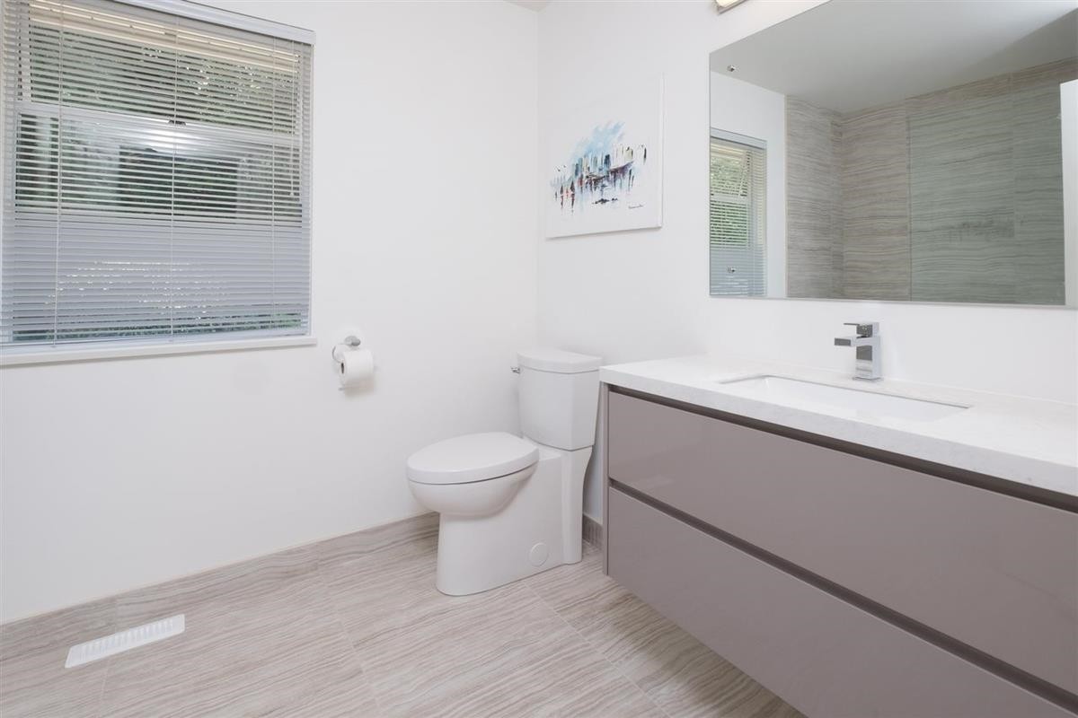 5479 Keith Road, West Vancouver, BC