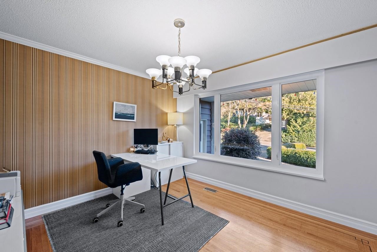 4032 Ripple Road, West Vancouver, BC