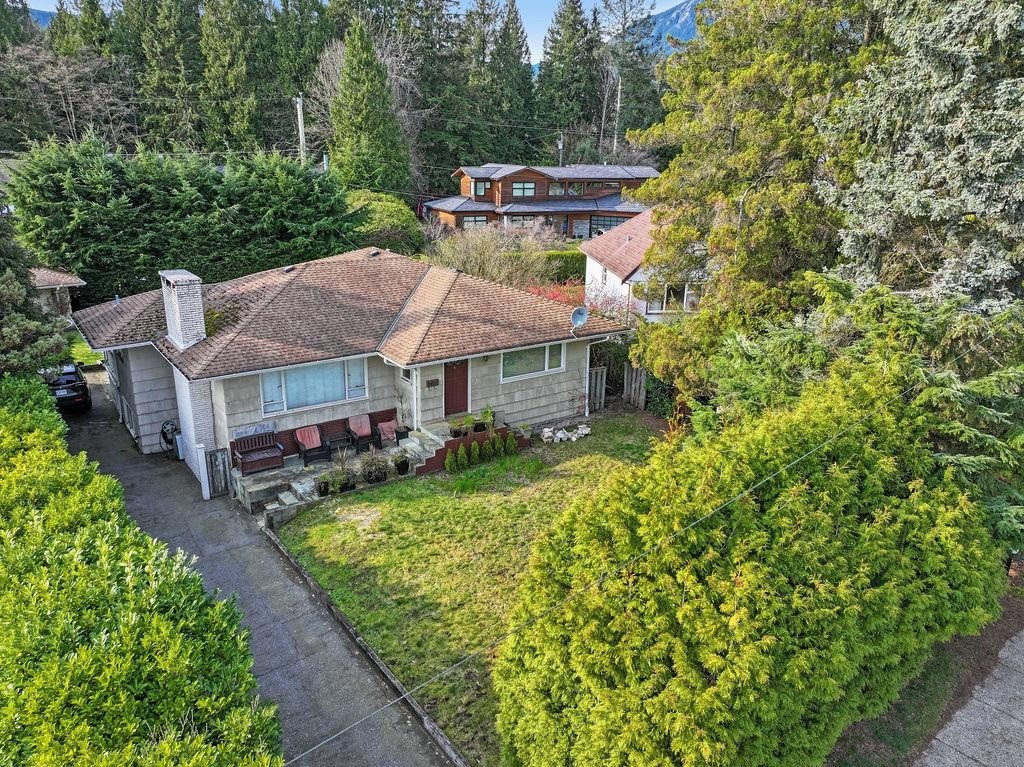 3955 Highland Boulevard, North Vancouver, BC