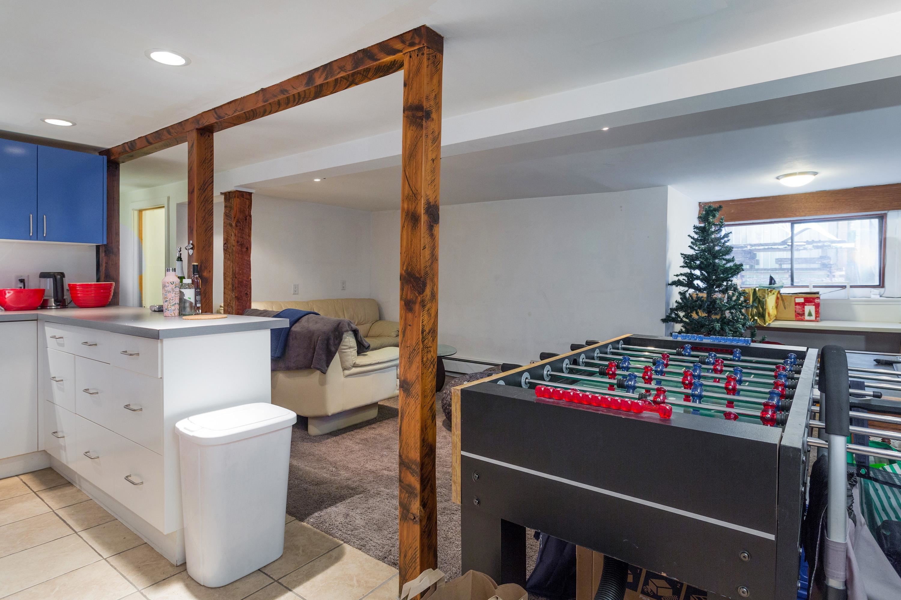 3086 2Nd Avenue W, Vancouver, BC