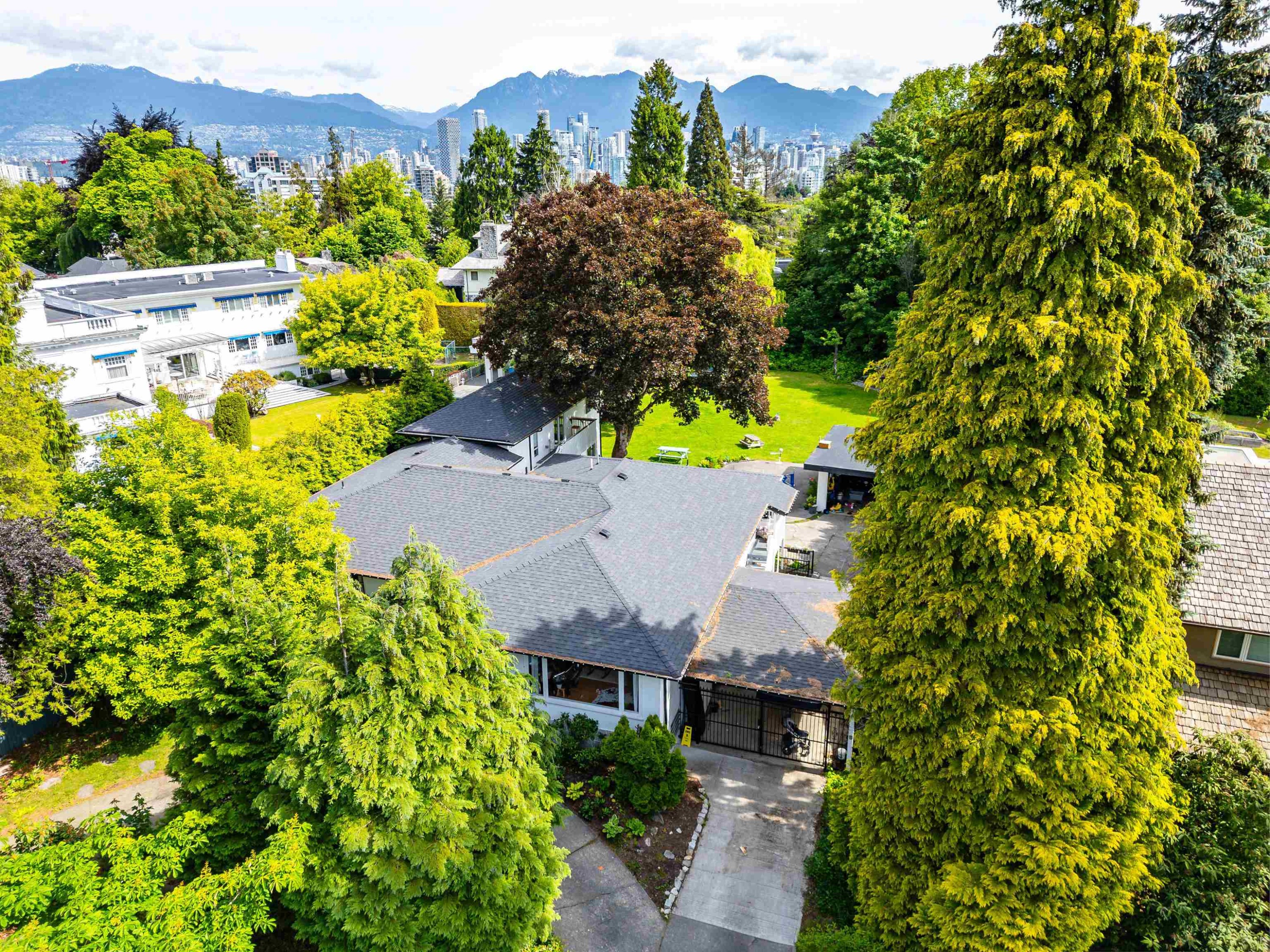 3350 Osler Street, Vancouver, BC - Outdoor With View