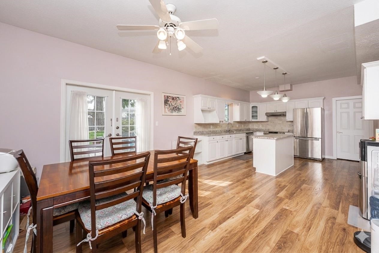 1136 Lansdowne Drive, Coquitlam, BC