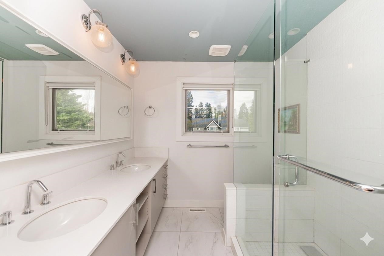 1136 Lansdowne Drive, Coquitlam, BC