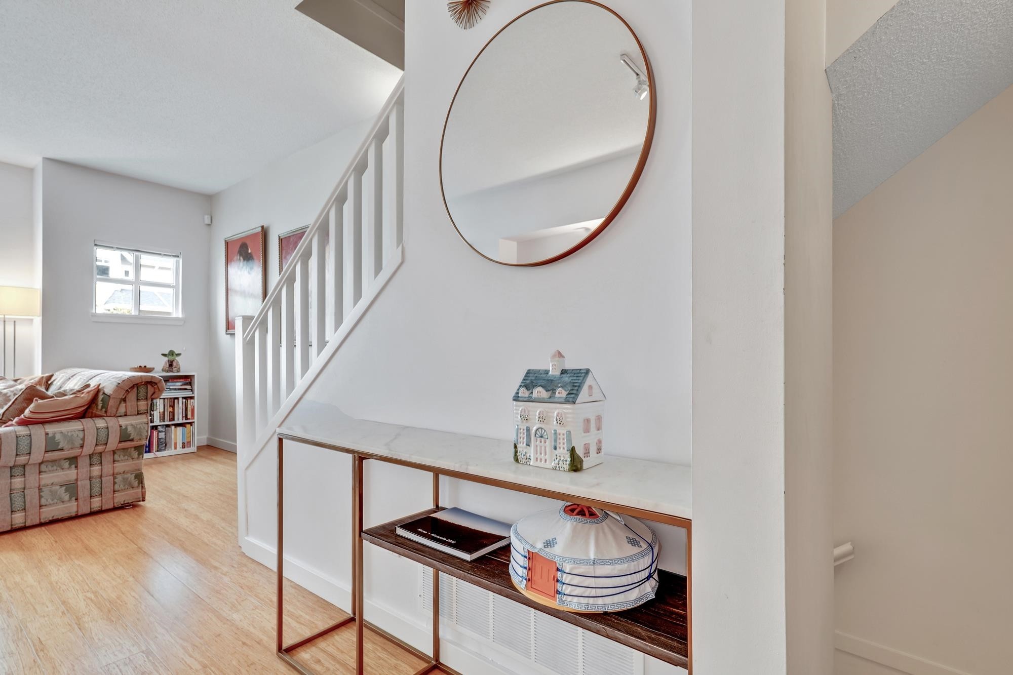 3264 Clermont Mews, Vancouver, BC