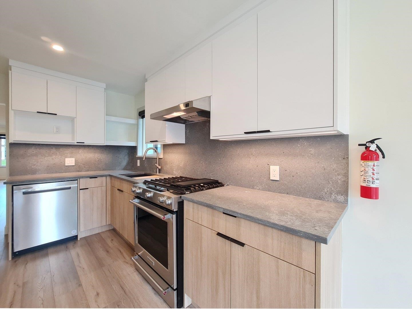 790 68Th Avenue W, Vancouver, BC