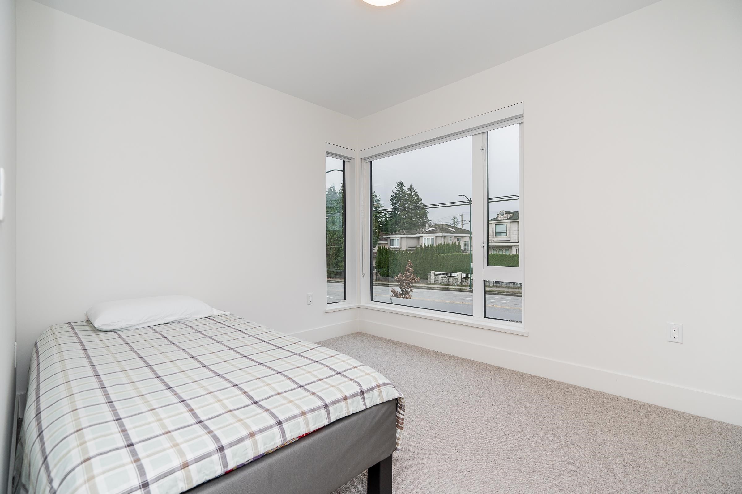 6840 Oak Street, Vancouver, BC