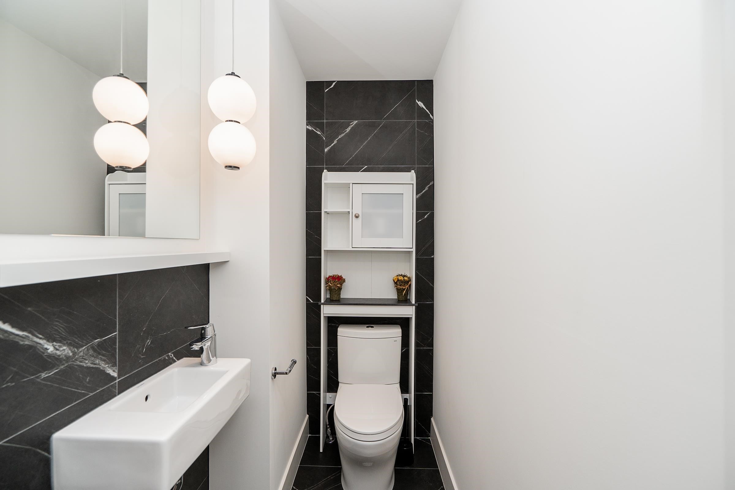 6840 Oak Street, Vancouver, BC