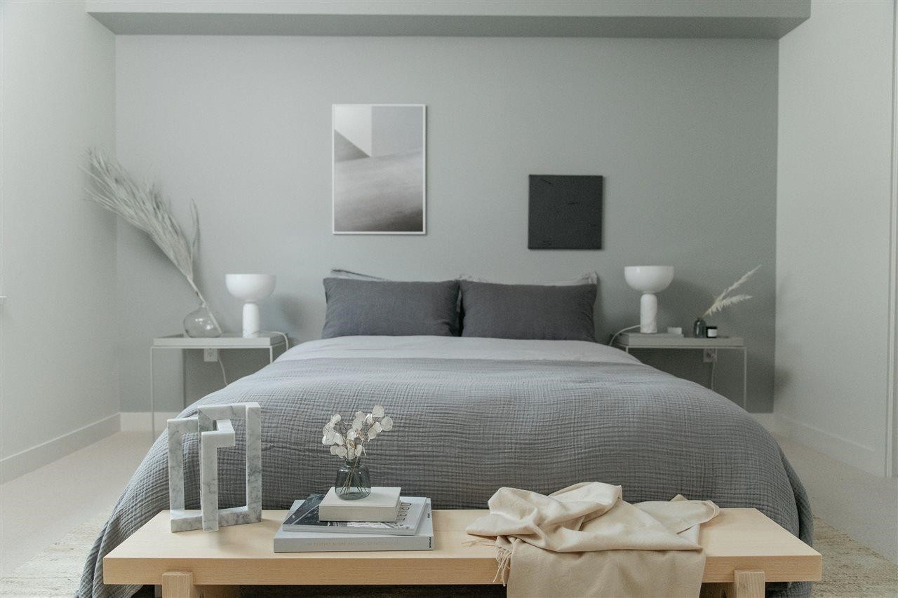7893 Oak Street, Vancouver, BC