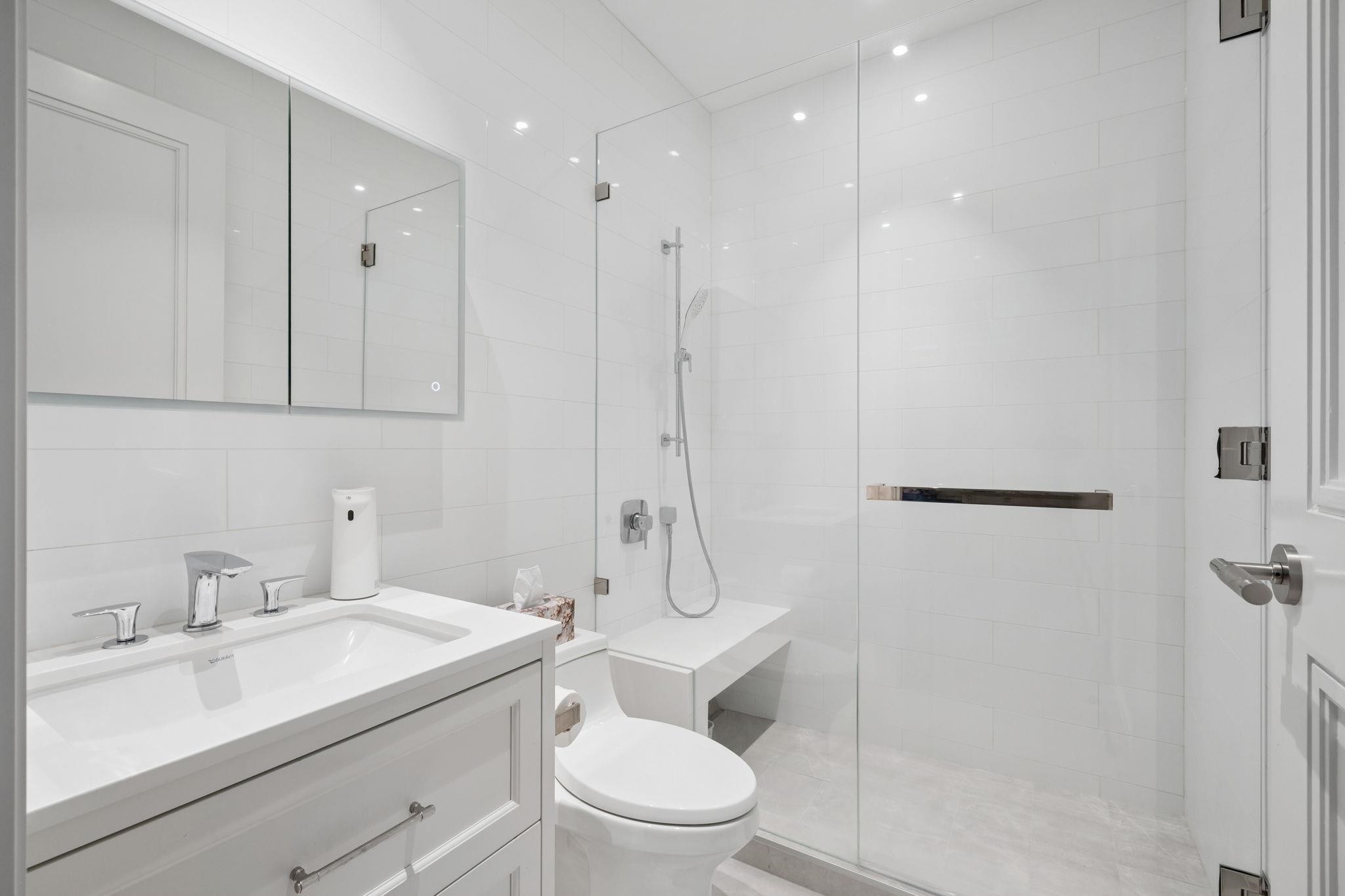4021 28Th Avenue W, Vancouver, BC