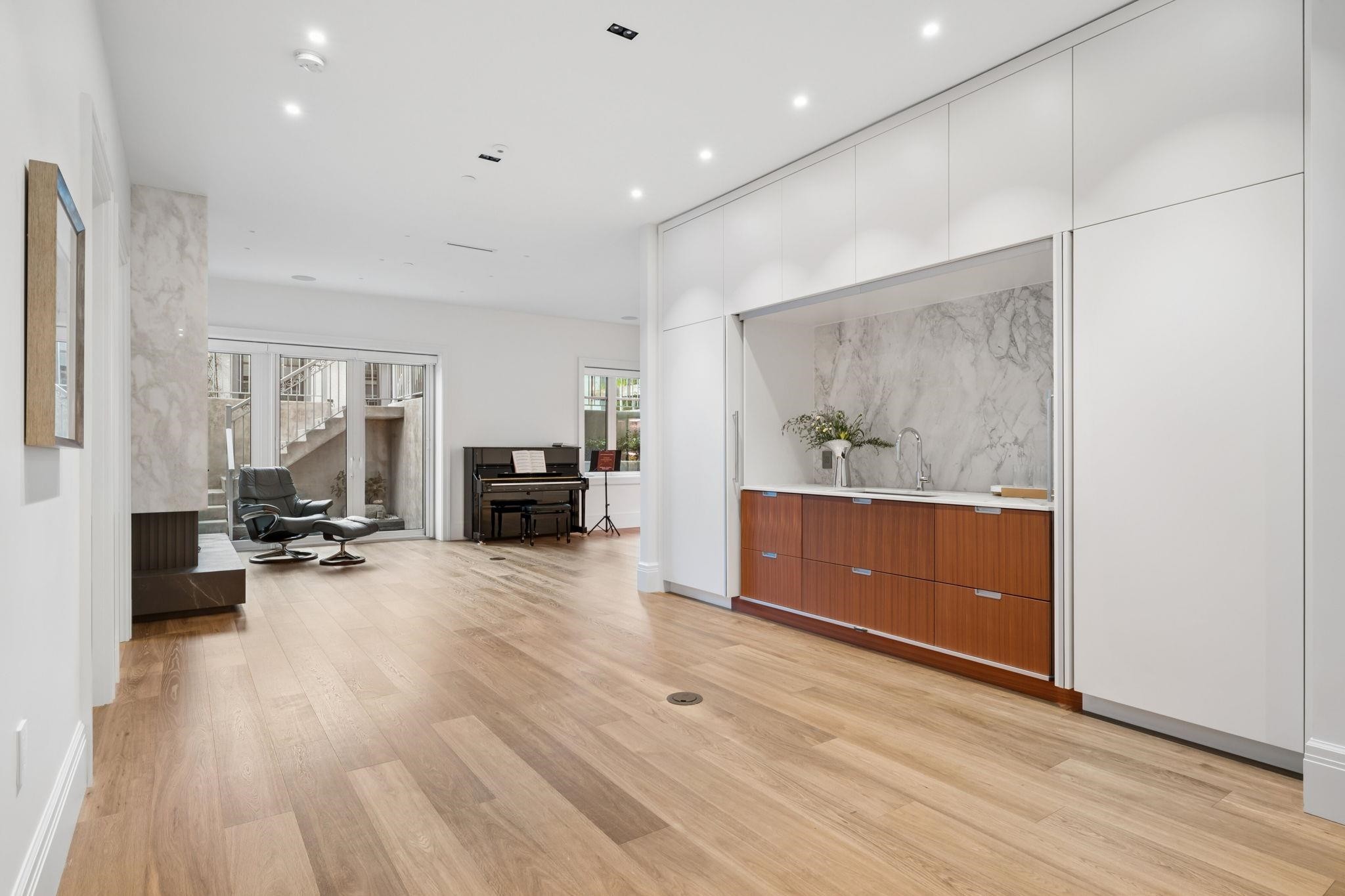 4021 28Th Avenue W, Vancouver, BC
