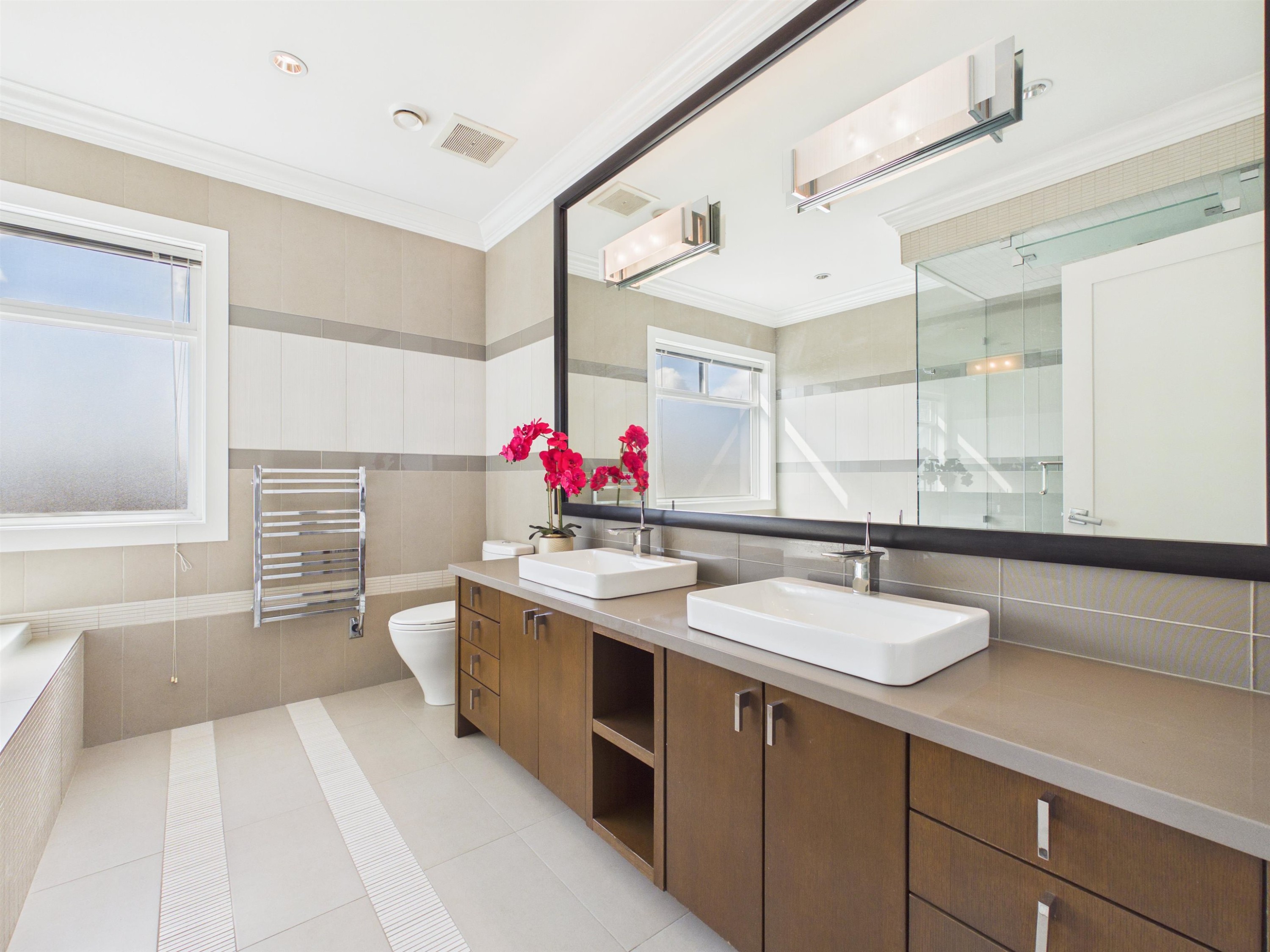 7320 Dow Avenue, Burnaby, BC - Indoor Photo Showing Bathroom