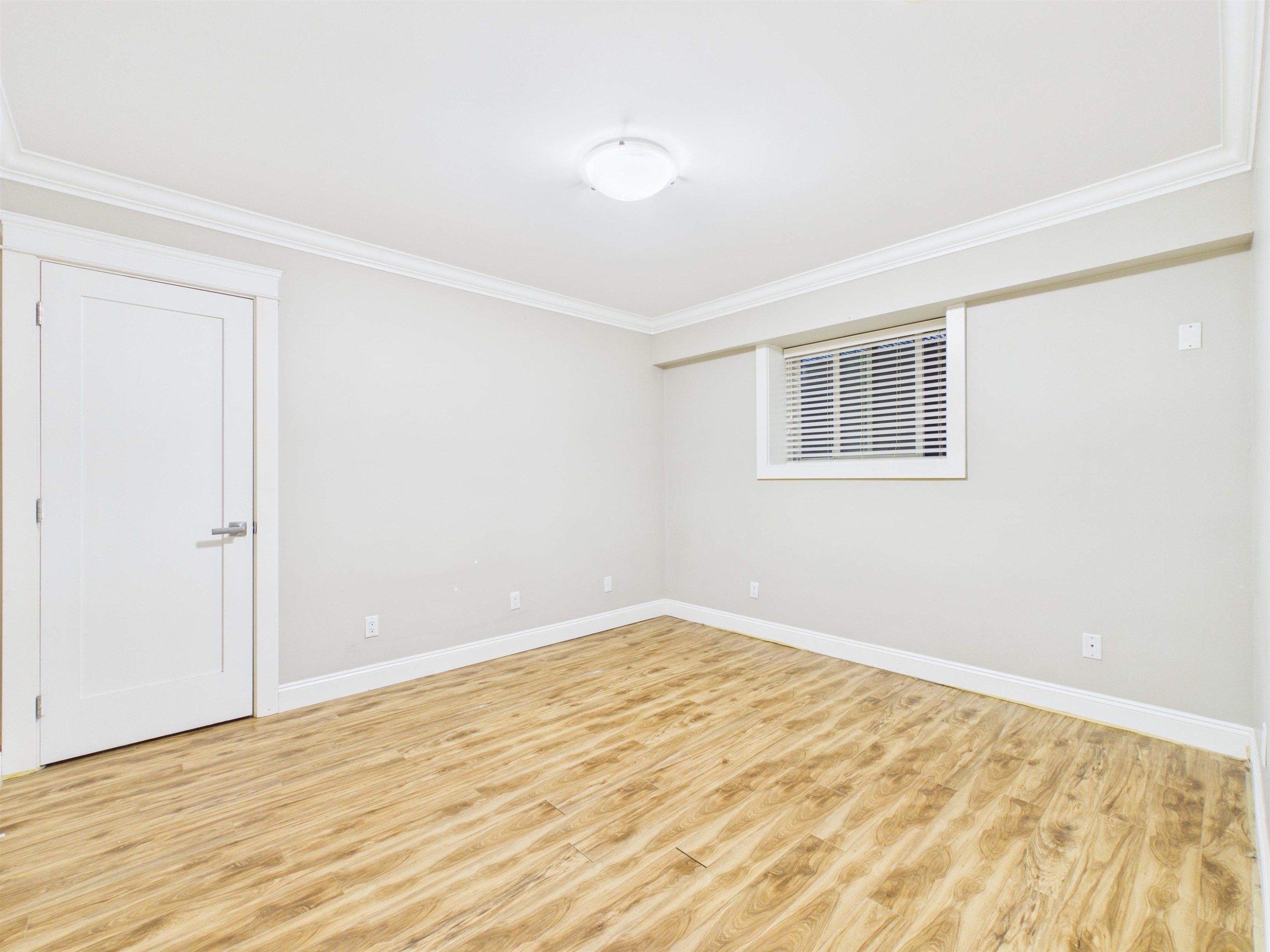 7320 Dow Avenue, Burnaby, BC - Indoor Photo Showing Other Room