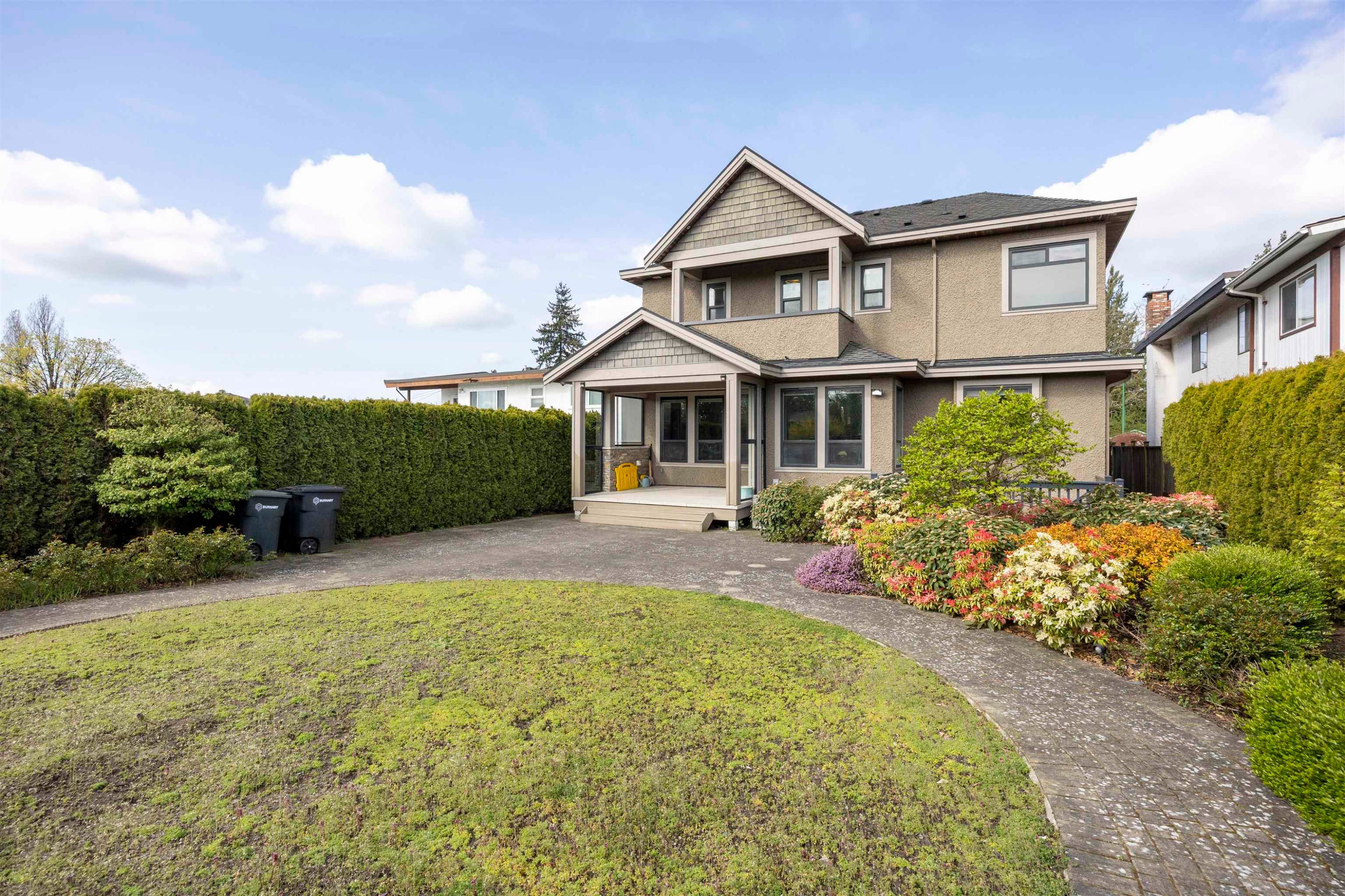 7320 Dow Avenue, Burnaby, BC - Outdoor