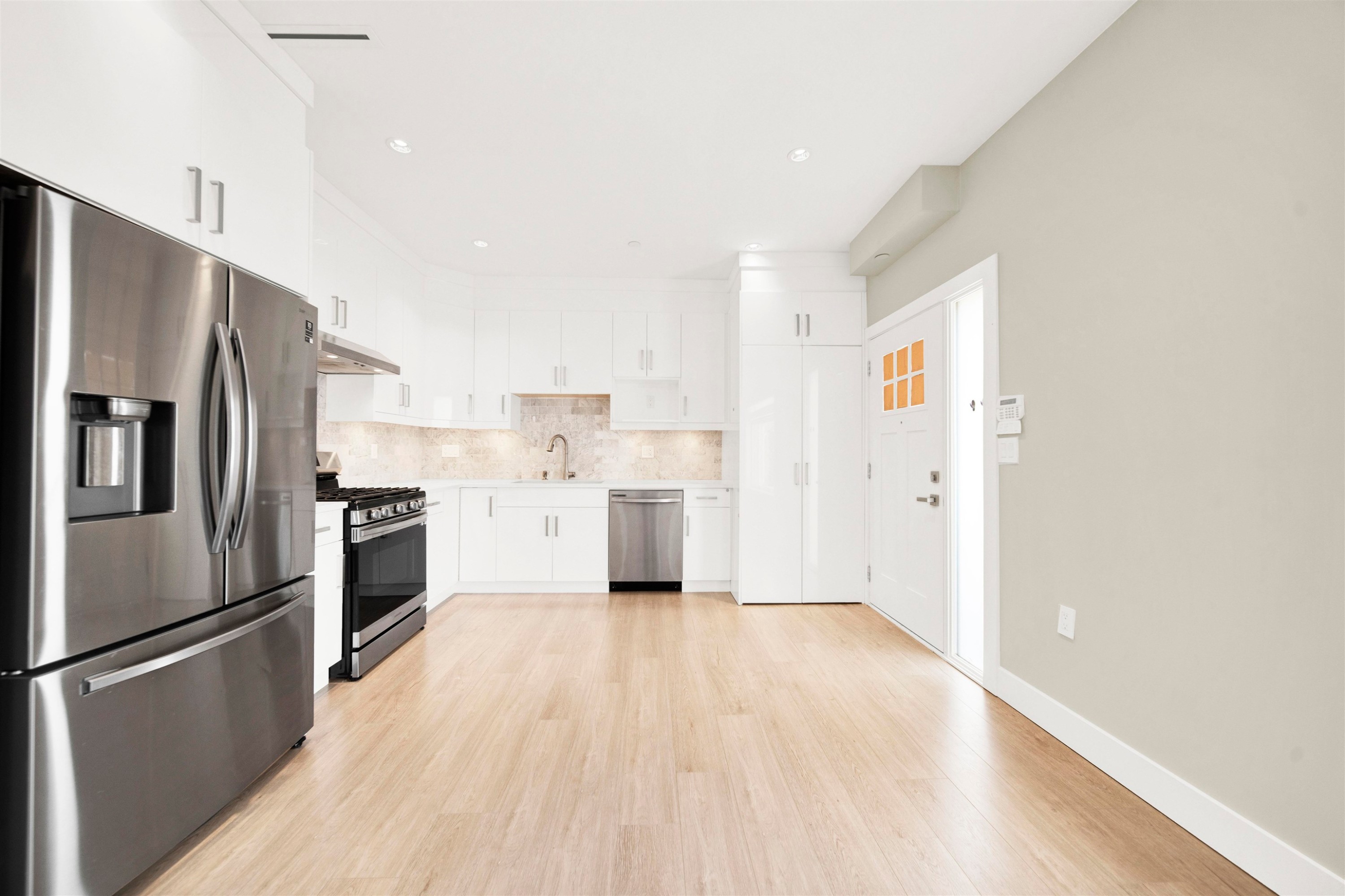3128 Kings Avenue, Vancouver, BC