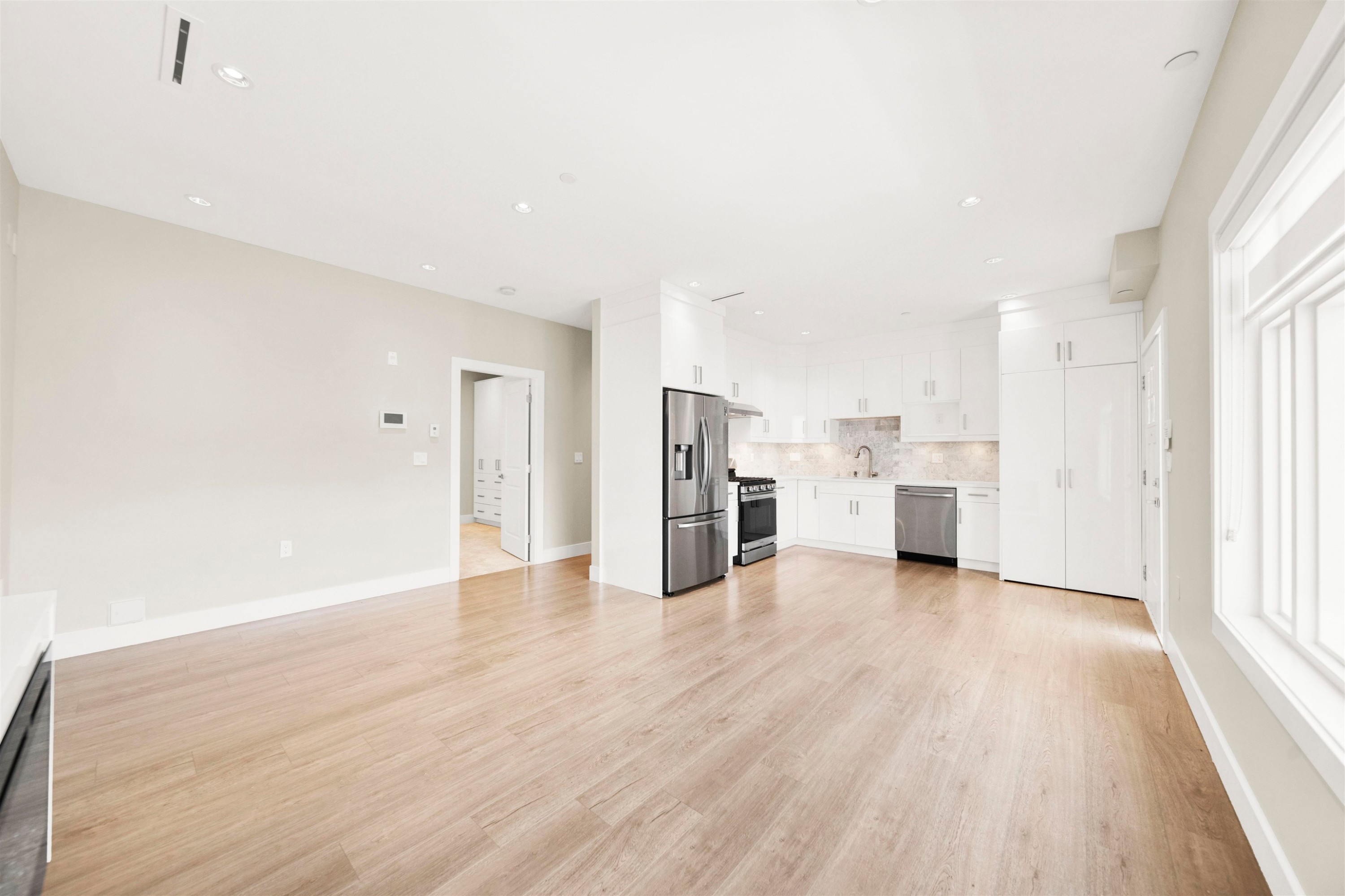 3128 Kings Avenue, Vancouver, BC