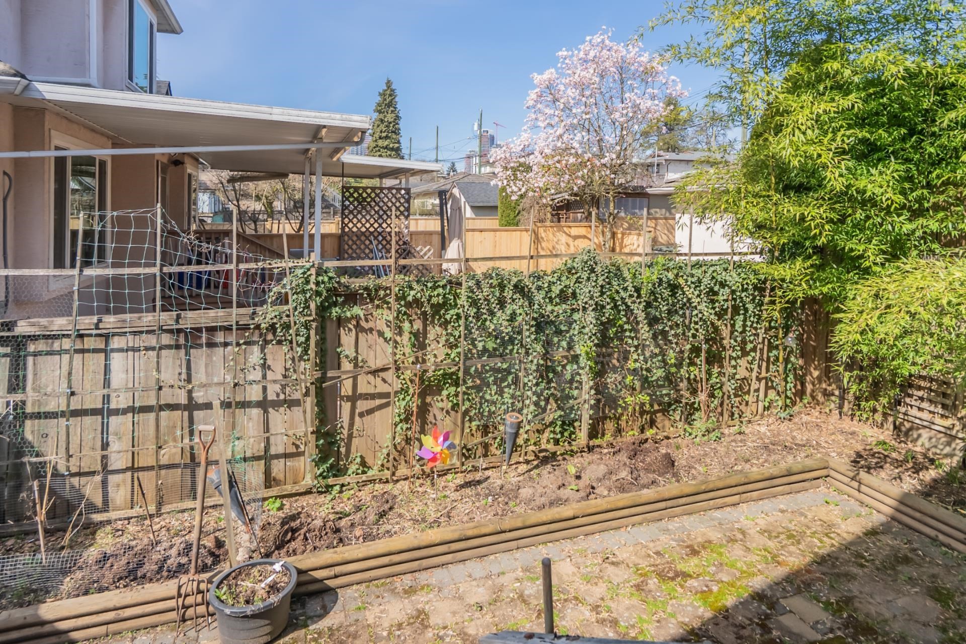 6085 Quebec Street, Vancouver, BC