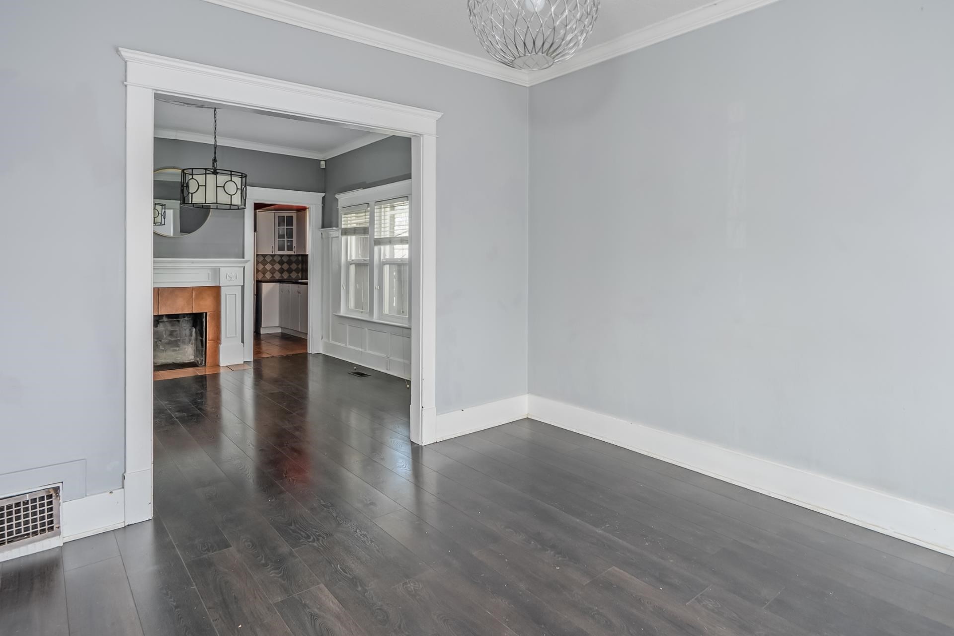 6085 Quebec Street, Vancouver, BC