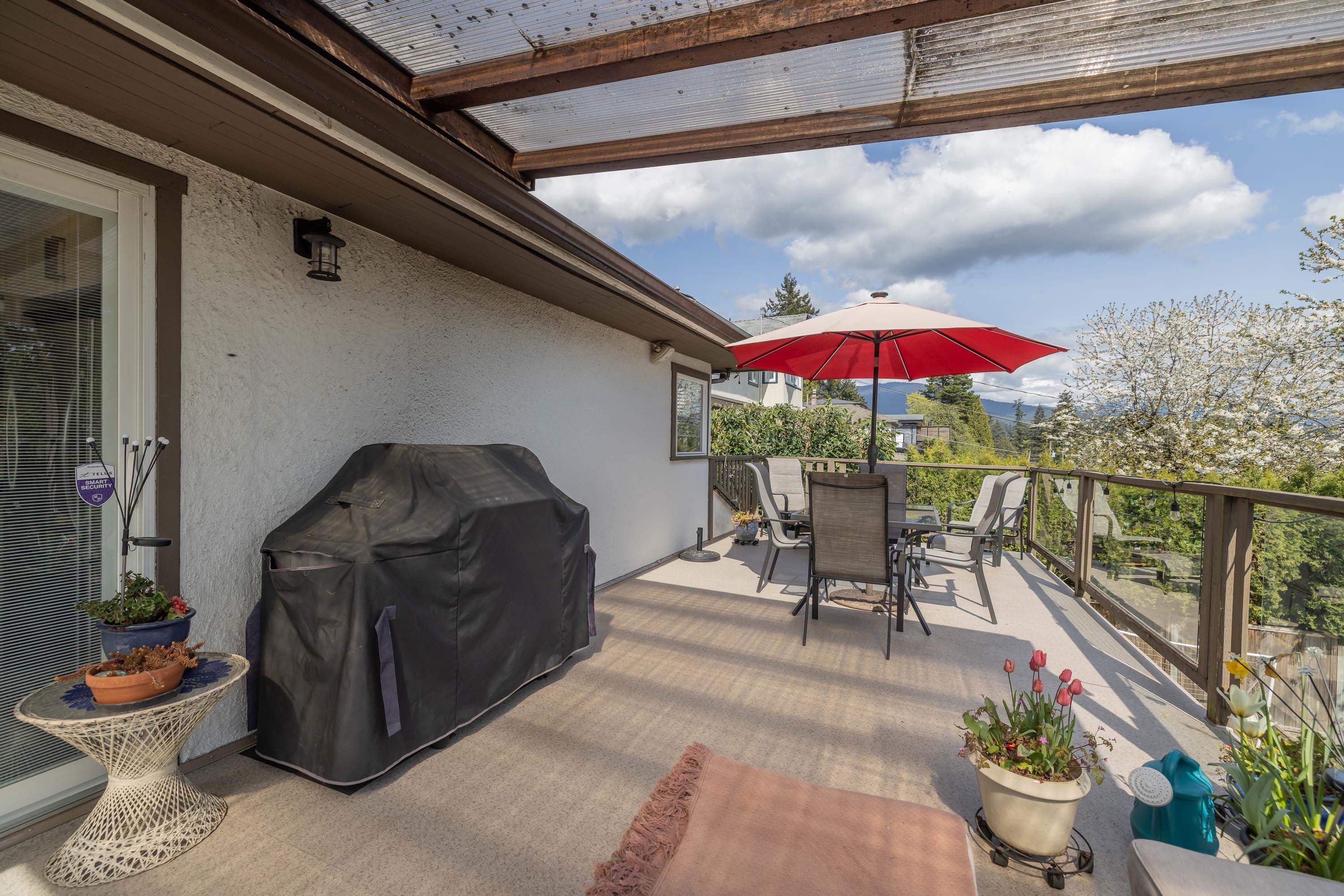 1119 Cloverley Street, North Vancouver, BC