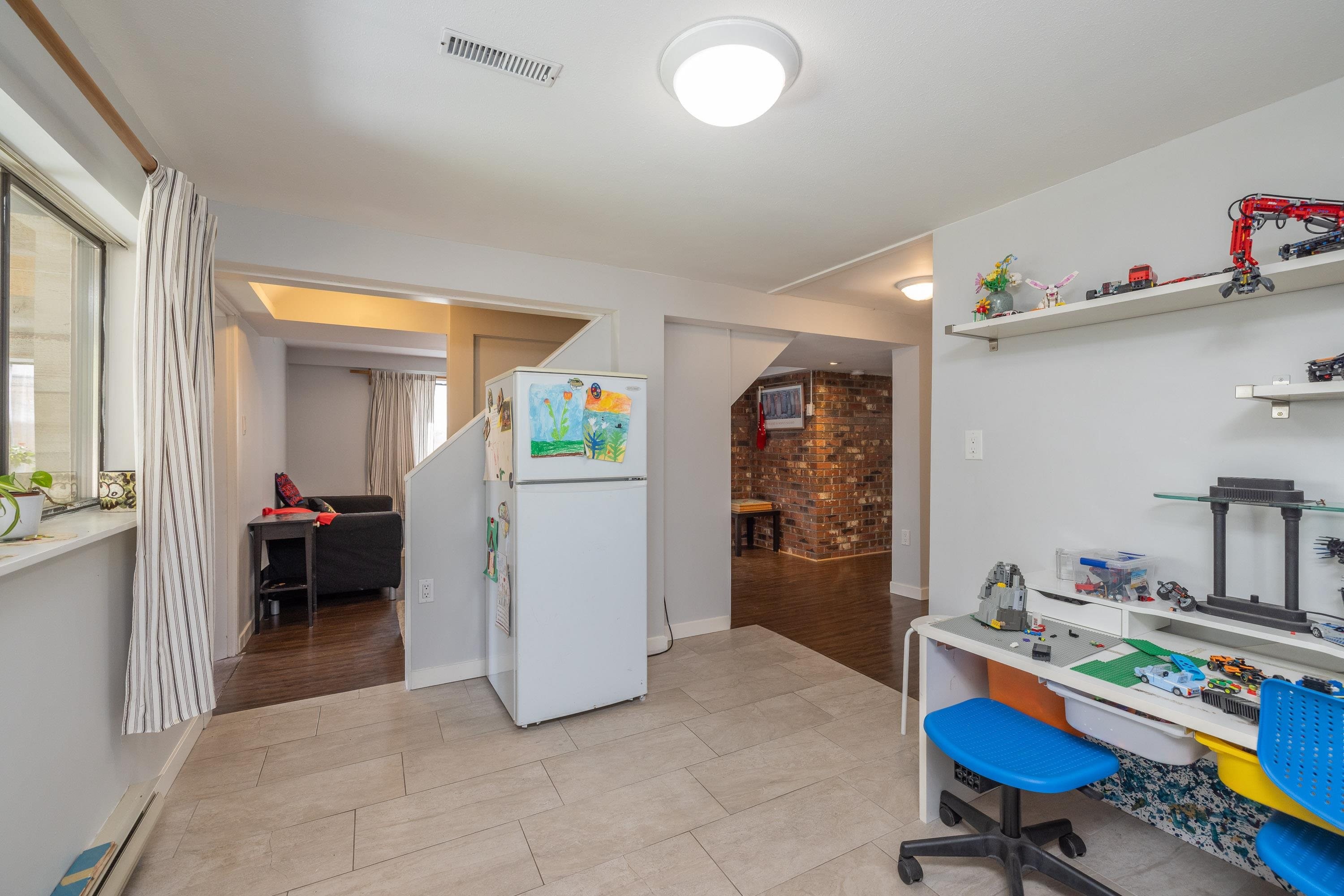 1119 Cloverley Street, North Vancouver, BC