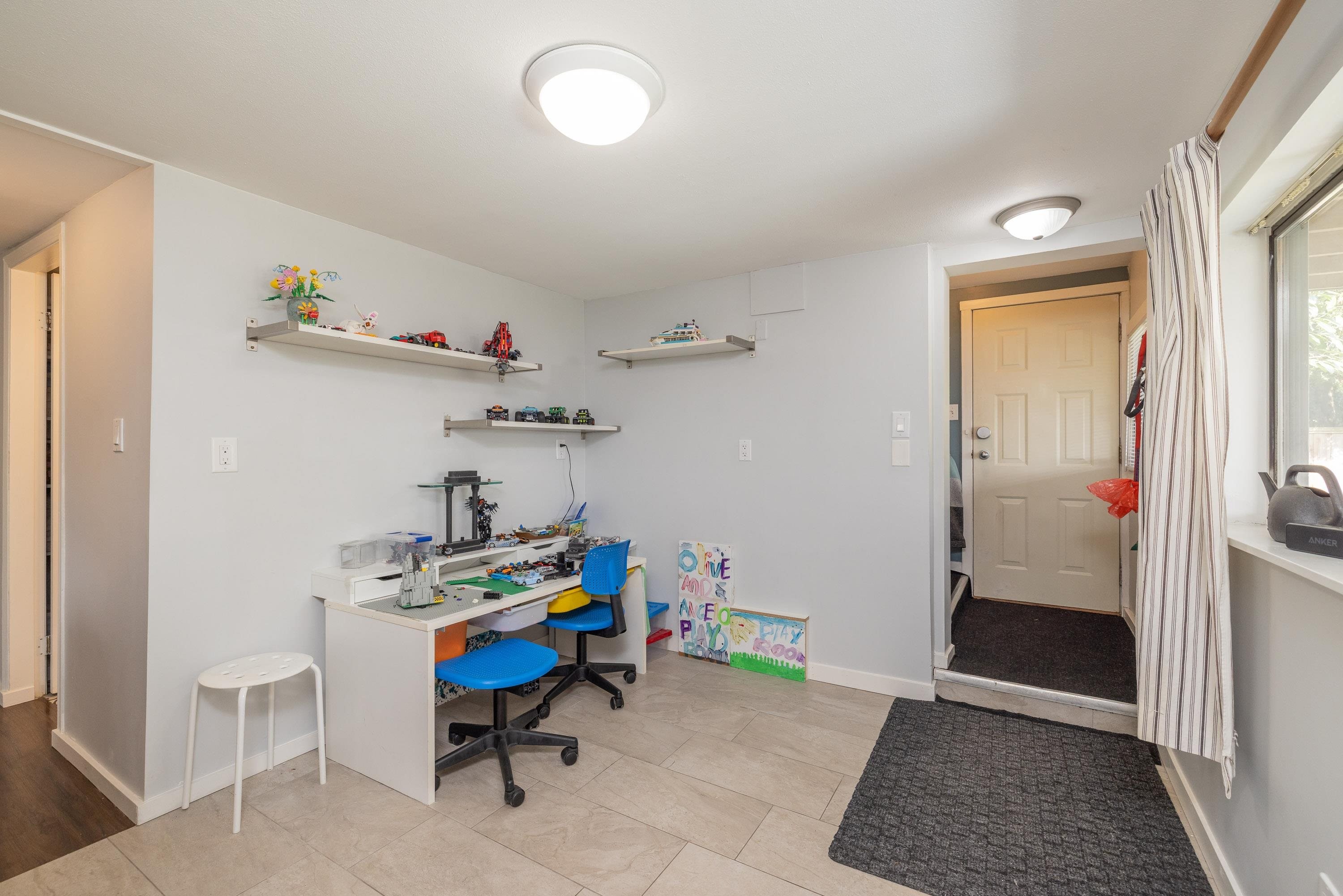 1119 Cloverley Street, North Vancouver, BC