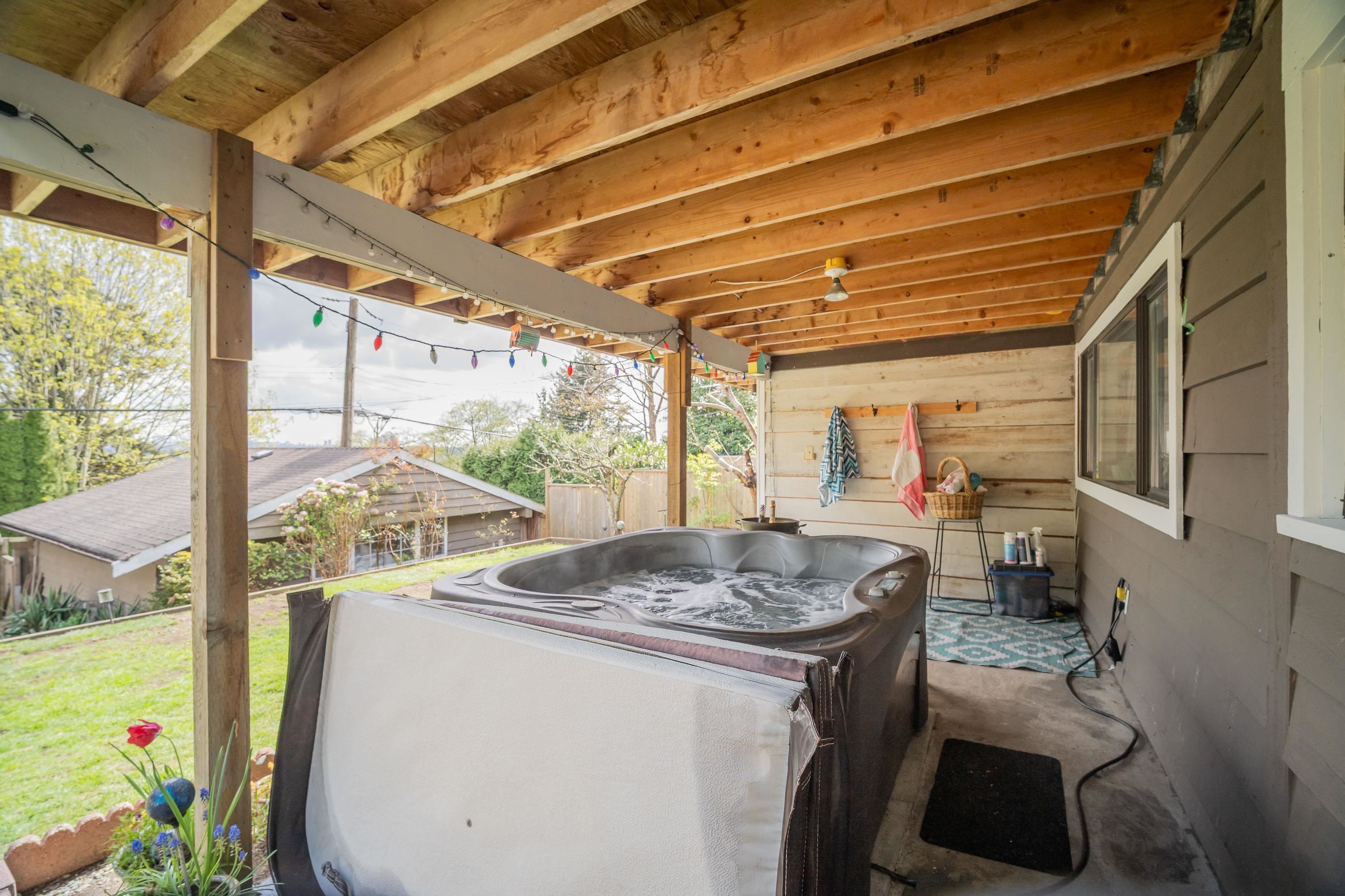 1119 Cloverley Street, North Vancouver, BC