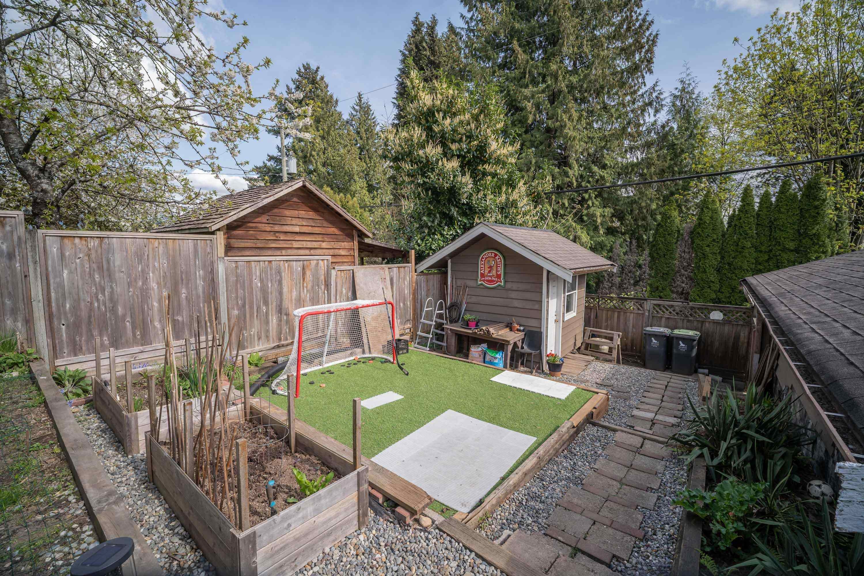 1119 Cloverley Street, North Vancouver, BC
